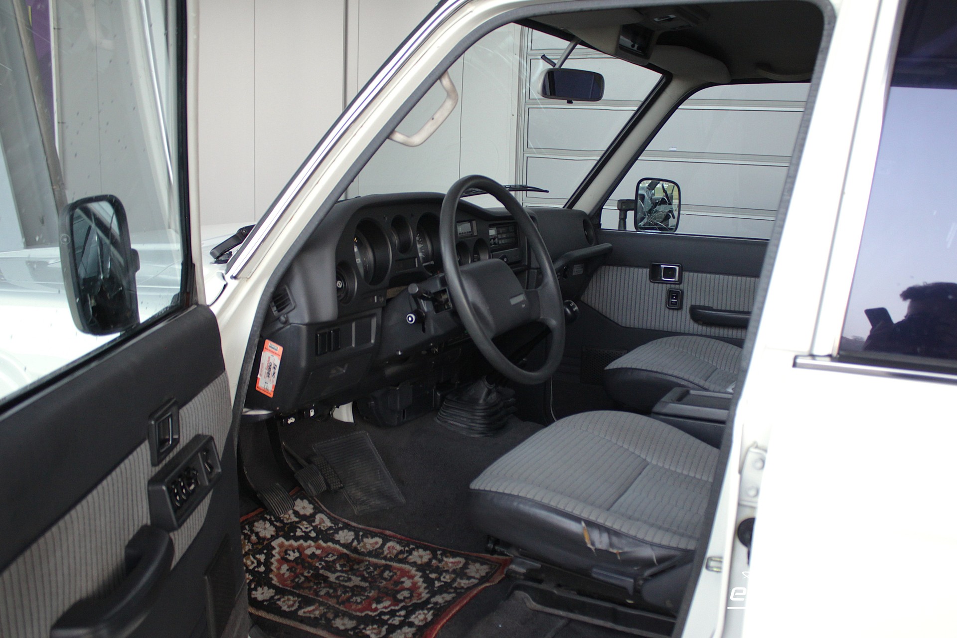 TOYOTA Land Cruiser HJ 61 Station G TD-image-13