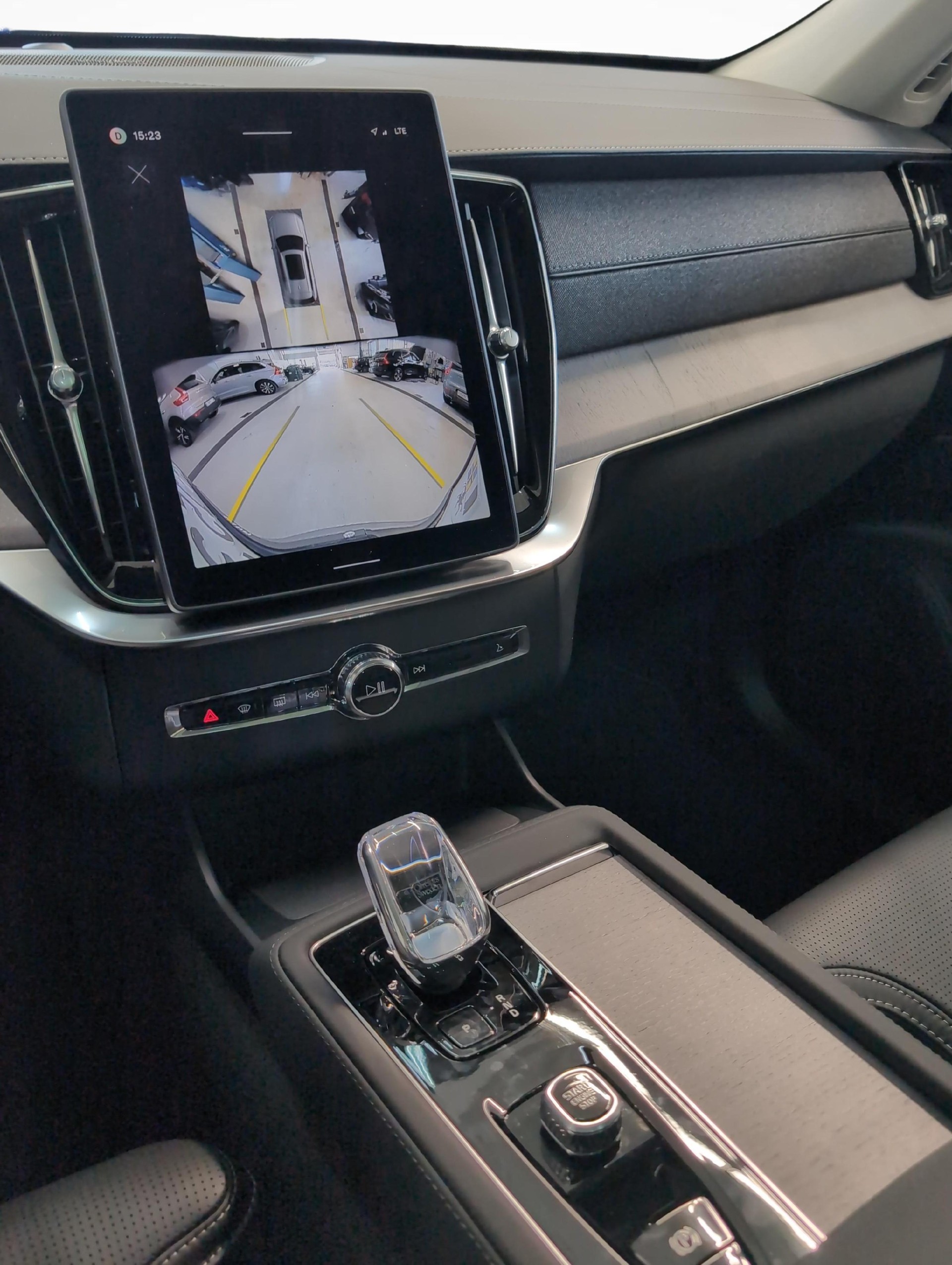 VOLVO XC90 2.0 T8 TE Ultra Bright eAWD-image-15