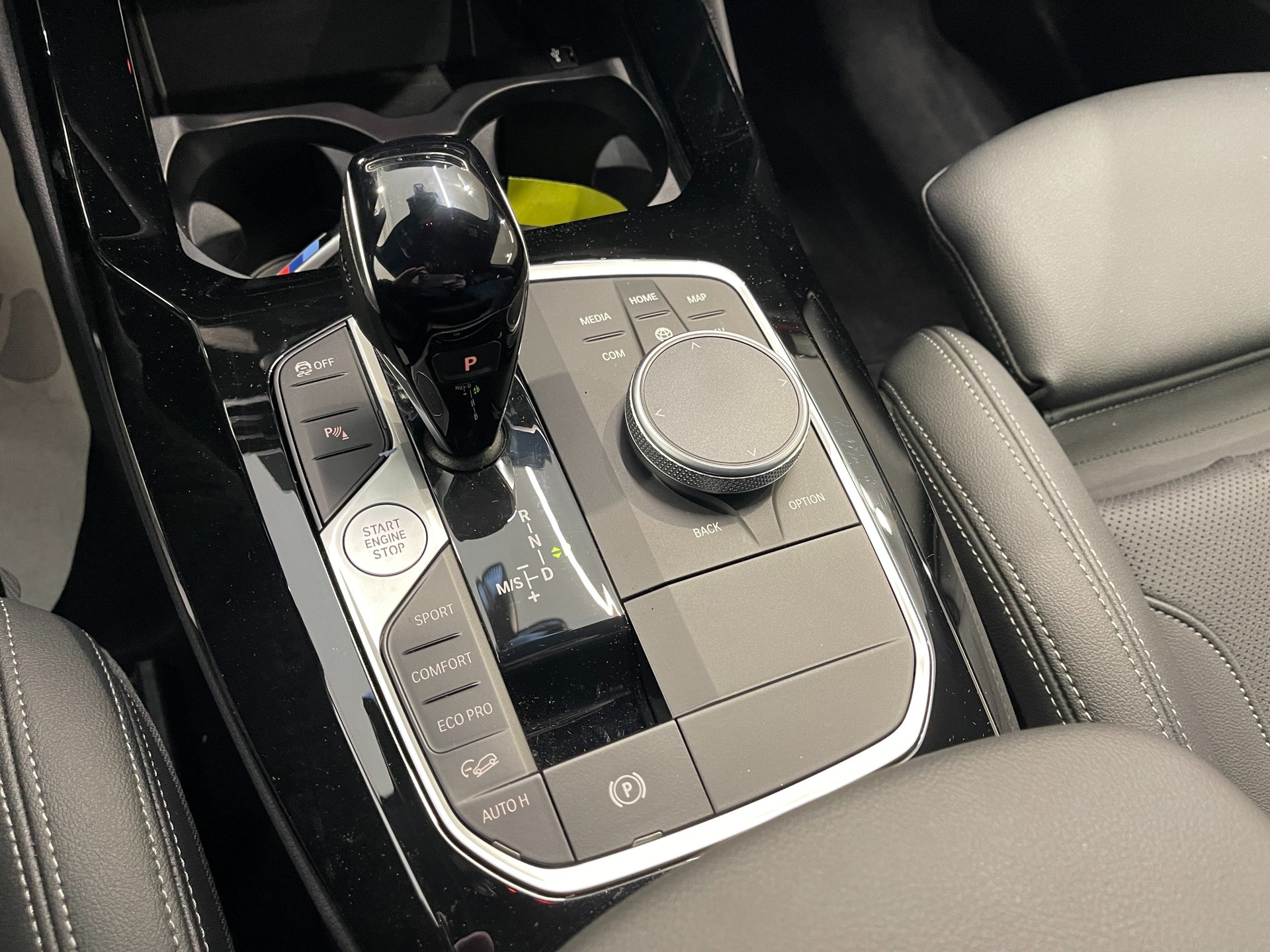 BMW X3 xDrive 20i M Sport *FACELIFT*-image-24
