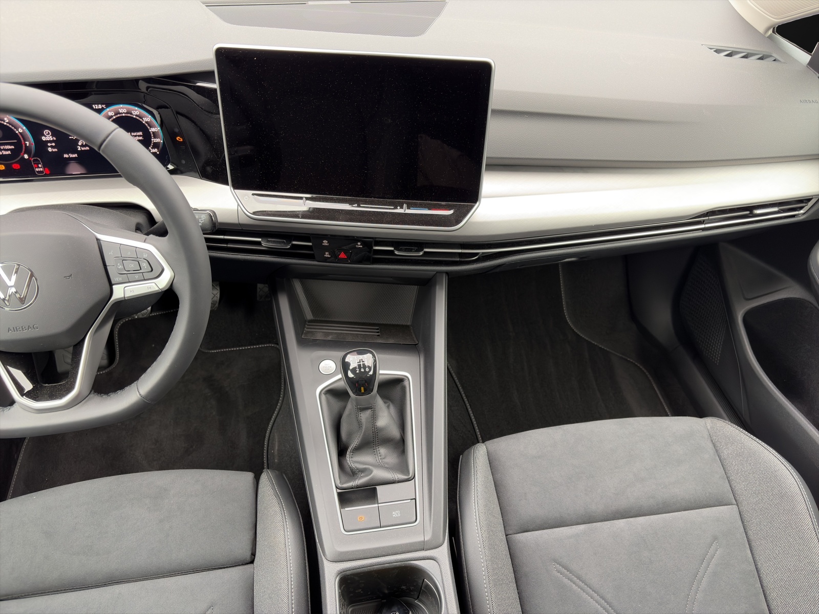 VW Golf 1.5 TSI Basis-image-11