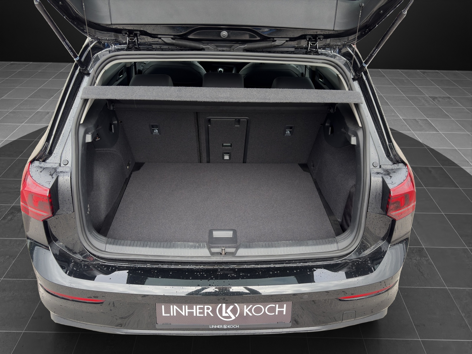 VW Golf 1.5 TSI Basis-image-12