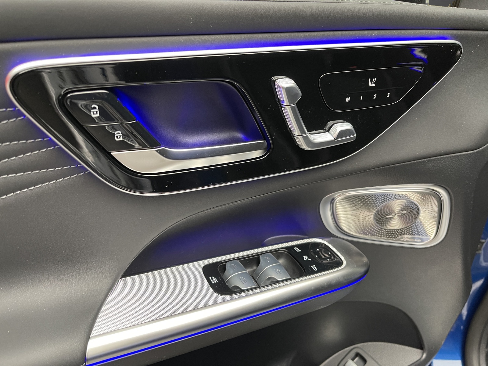 MERCEDES-BENZ GLC 400 e 4M 9G-Tronic-image-12