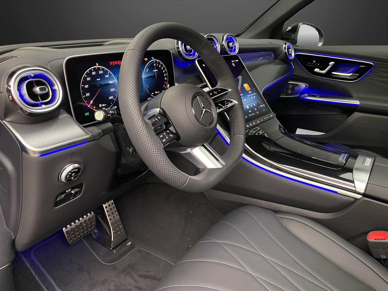 MERCEDES-BENZ GLC 400 e 4M 9G-Tronic-image-7