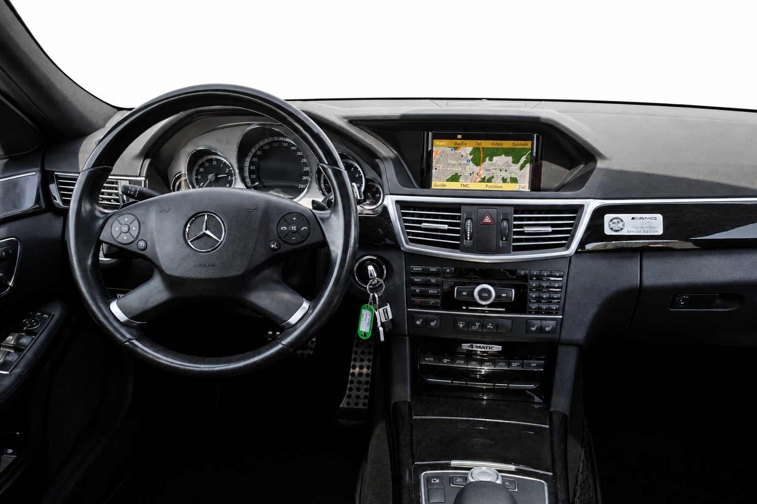 MERCEDES-BENZ E 350 CGI BlueEfficiency Avantgarde 7G-Tronic-image-10