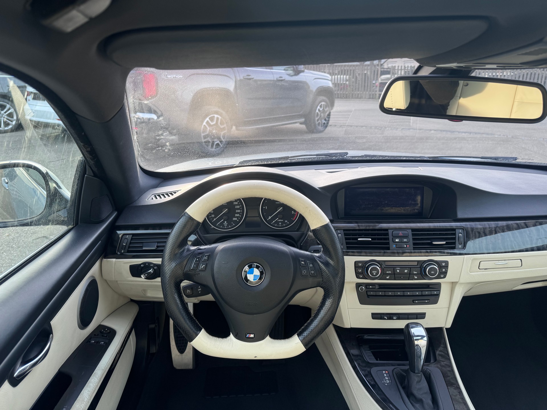 BMW 330d Coupé Steptronic-image-6