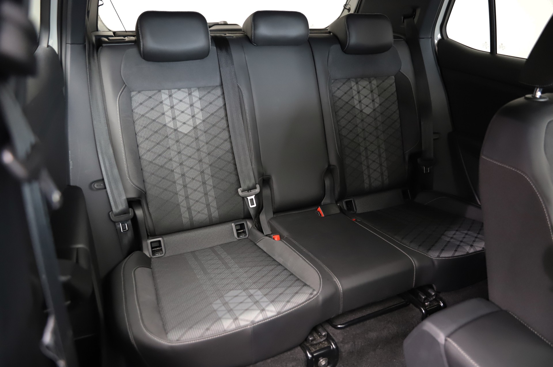 VW T-Cross 1.0 TSI EVO R-Line DSG-image-10