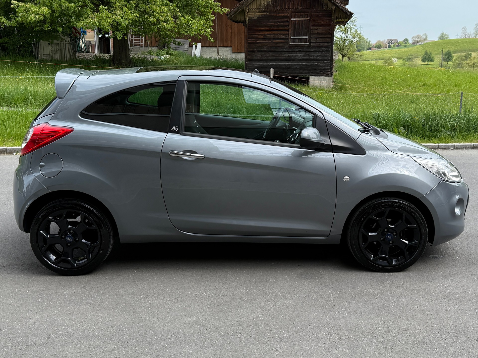 FORD Ka 1.25 Individual-image-1