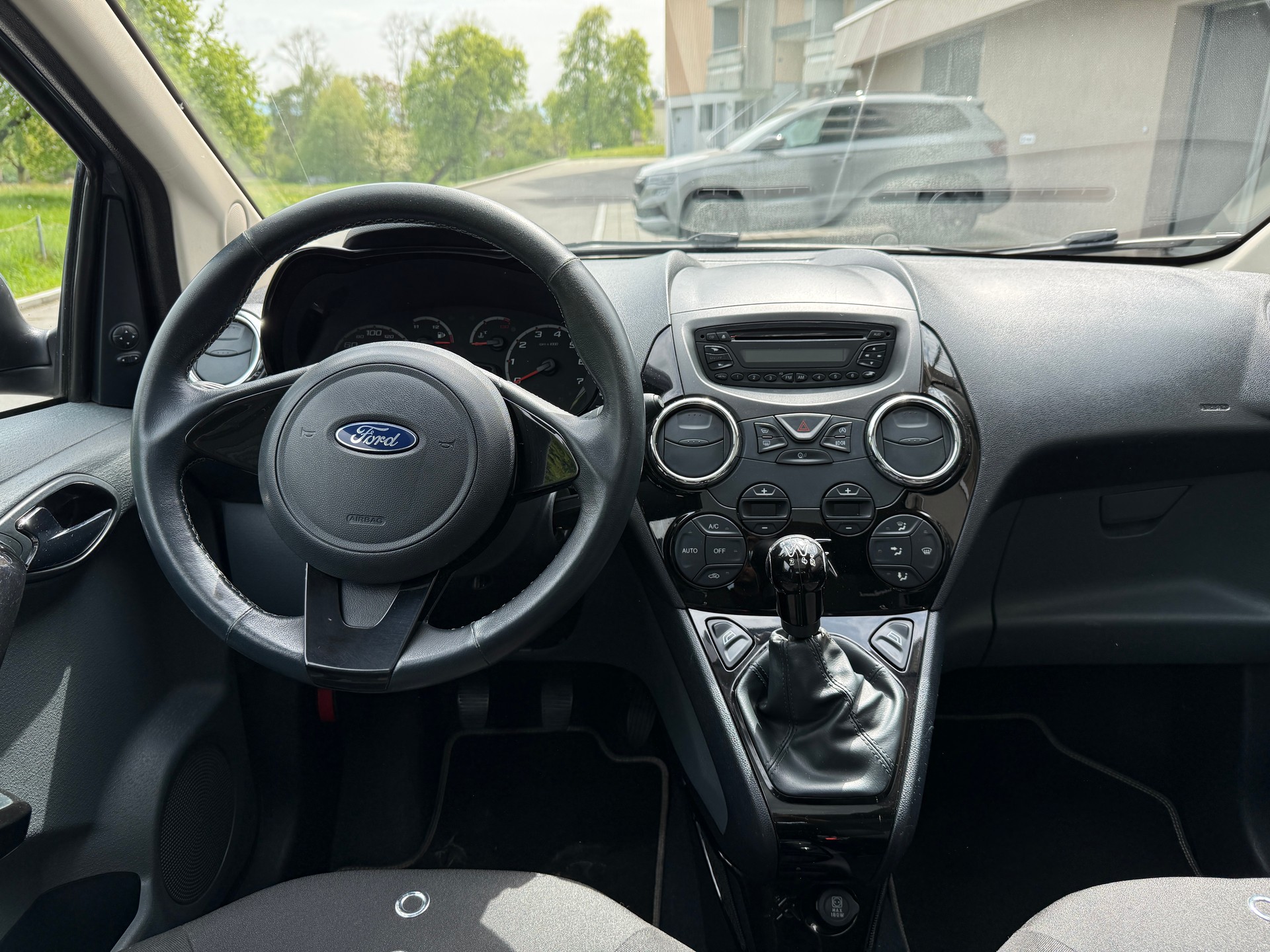FORD Ka 1.25 Individual-image-9