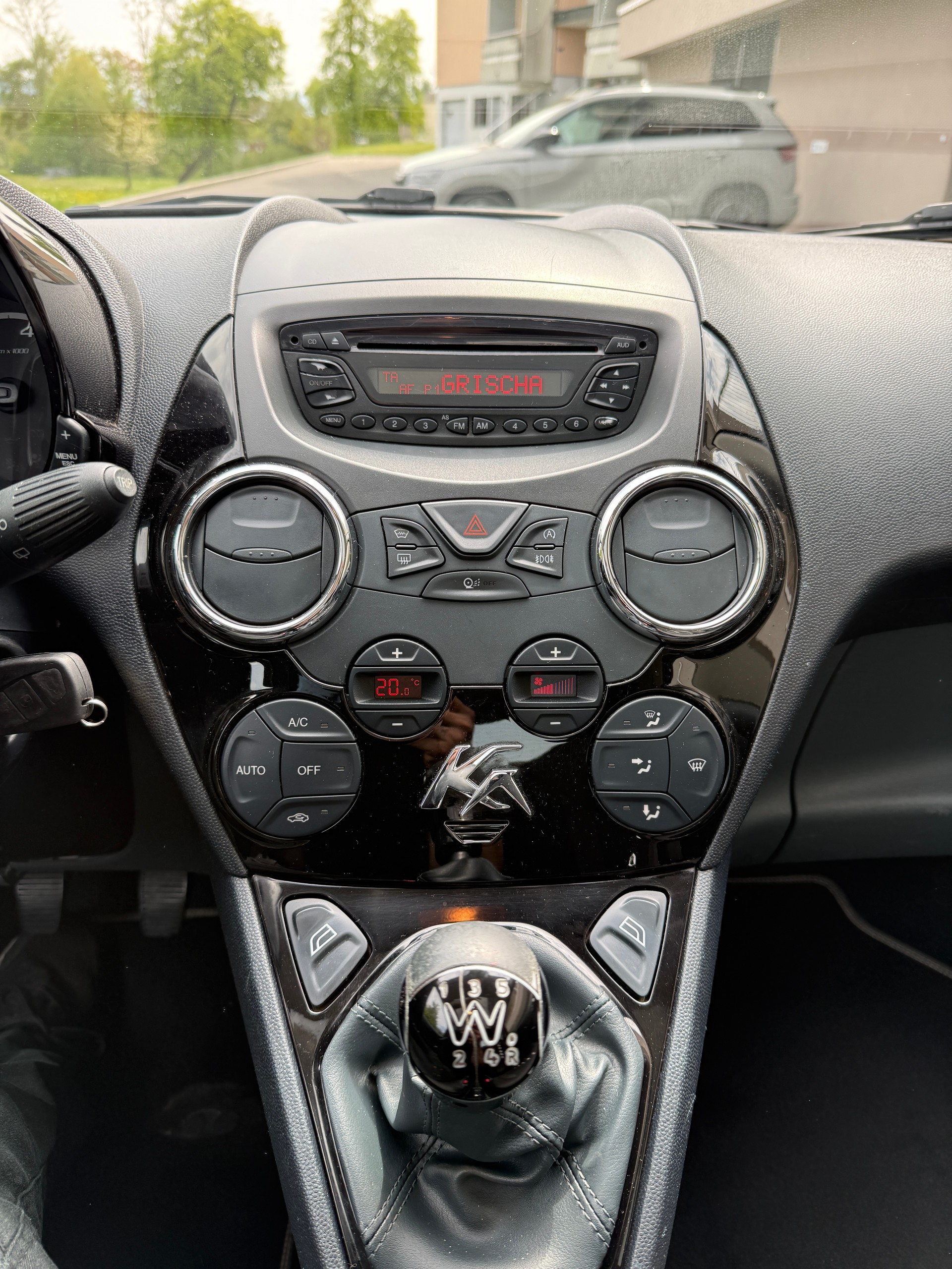 FORD Ka 1.25 Individual-image-11