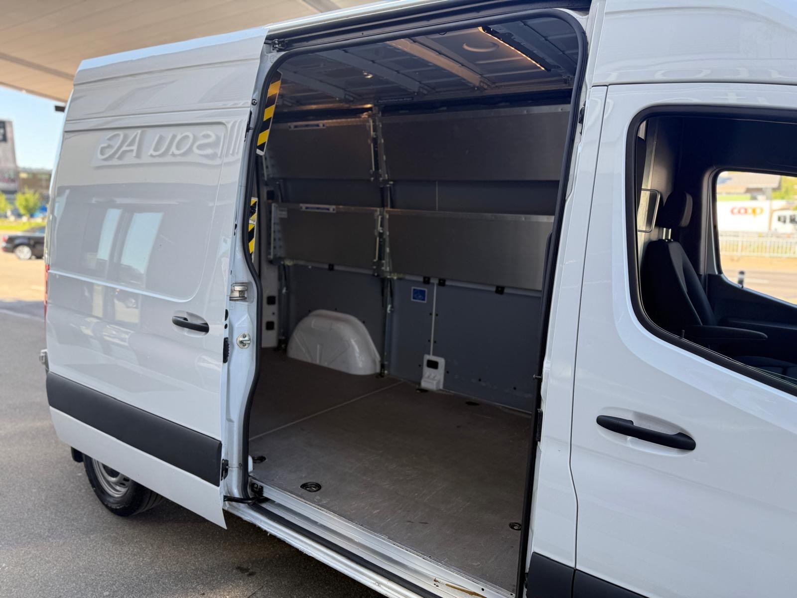 MERCEDES-BENZ Sprinter 315 CDI Standard Worker 9G-TRONIC FWD-showroom-element-3