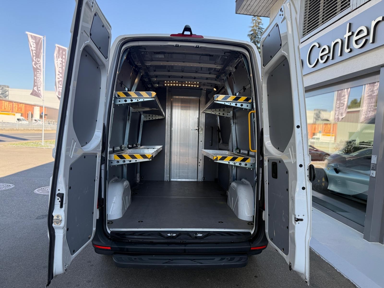 MERCEDES-BENZ Sprinter 315 CDI Standard Worker 9G-TRONIC FWD-image-12