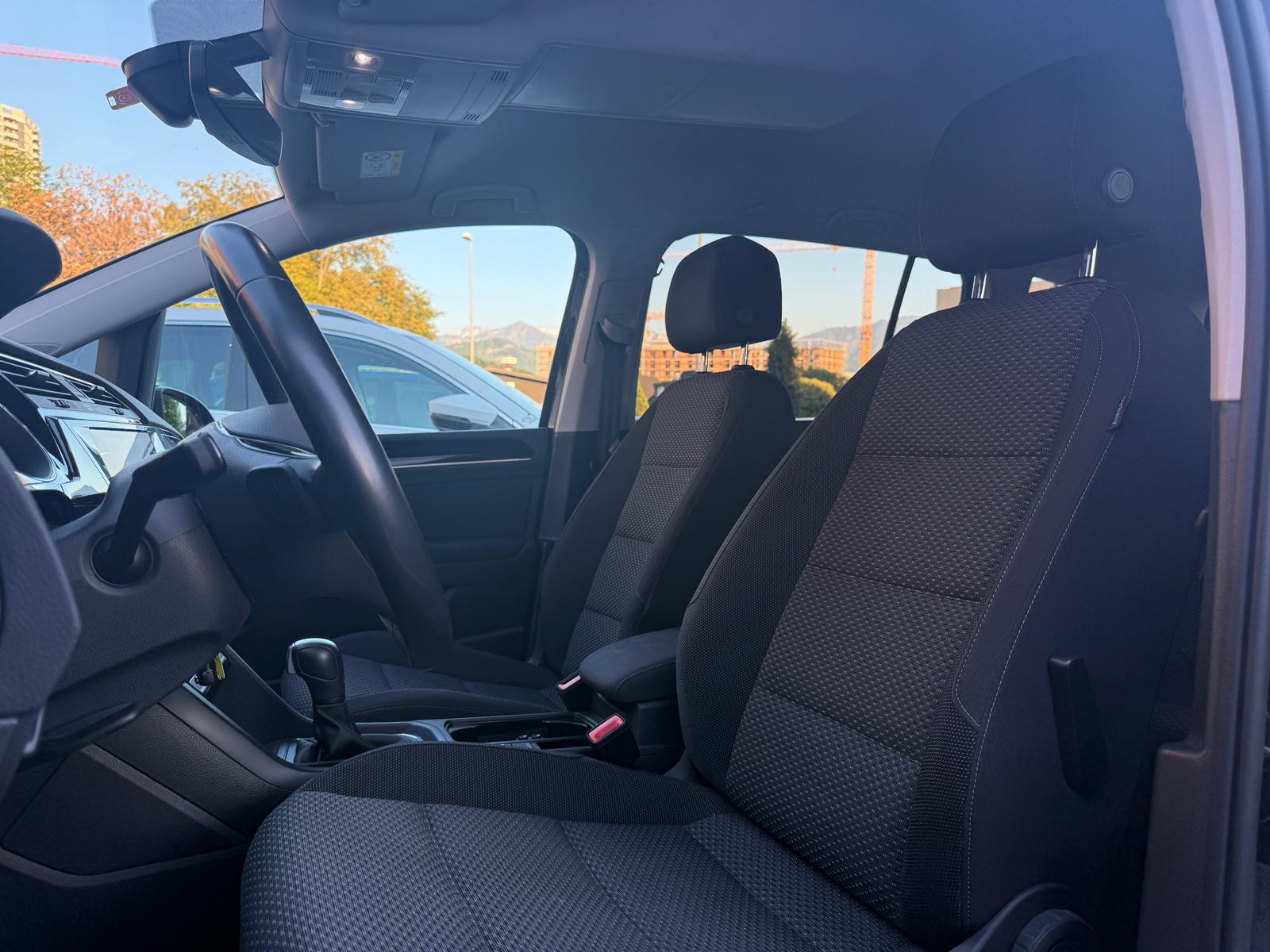VW Touran 2.0 TDI BlueMotion Technology Comfortline DSG-image-8
