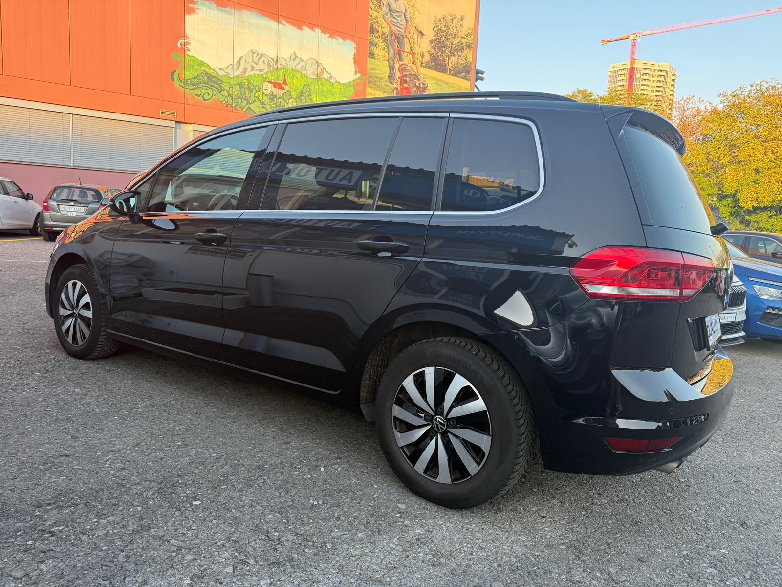 VW Touran 2.0 TDI BlueMotion Technology Comfortline DSG-image-6