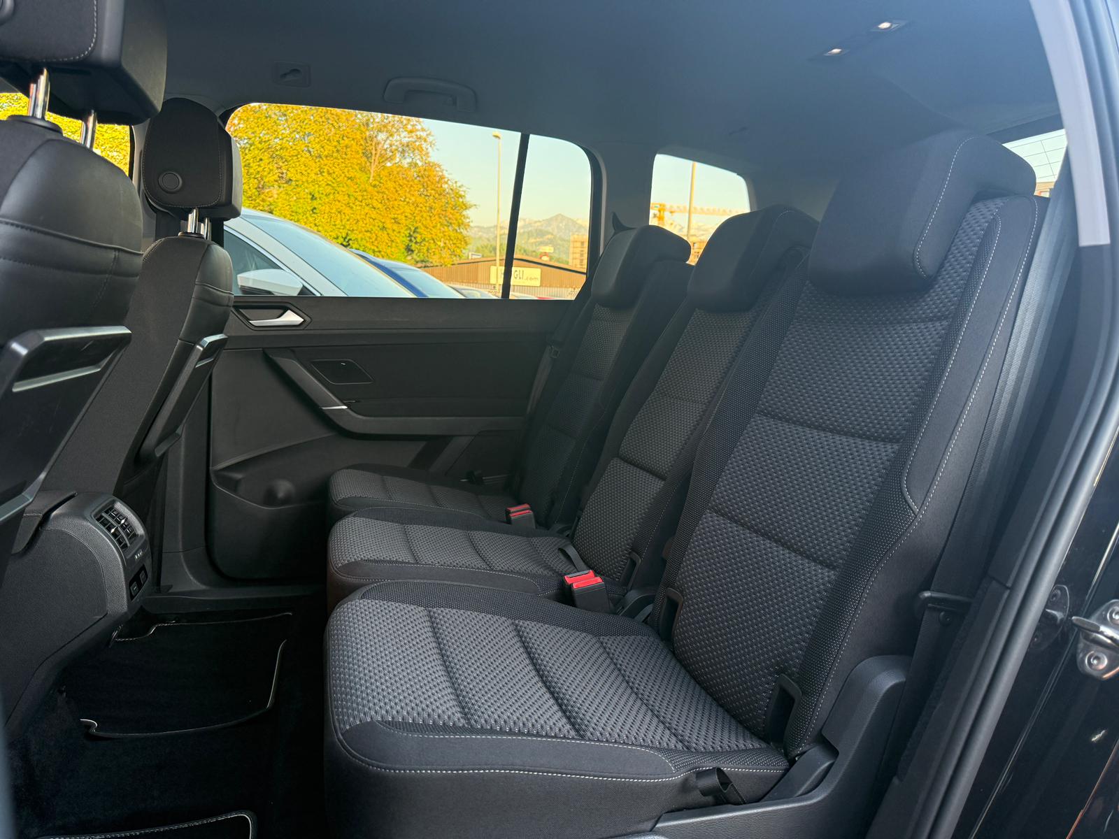 VW Touran 2.0 TDI BlueMotion Technology Comfortline DSG-image-9