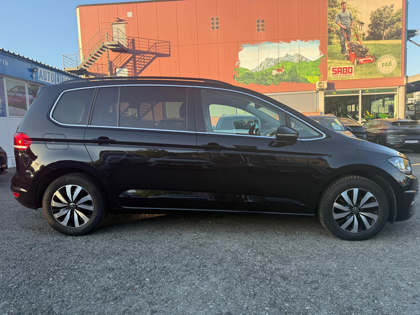 VW Touran 2.0 TDI BlueMotion Technology Comfortline DSG-image-4