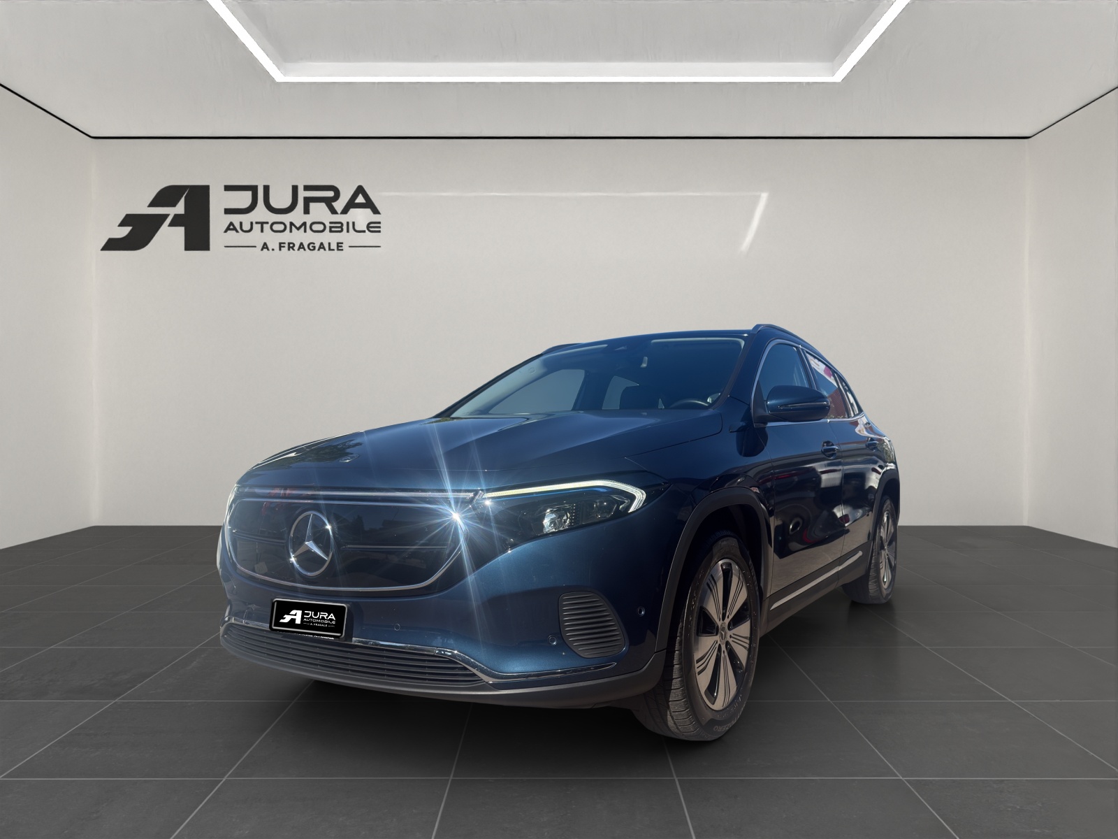 MERCEDES-BENZ EQA 250 Progressive-image-1