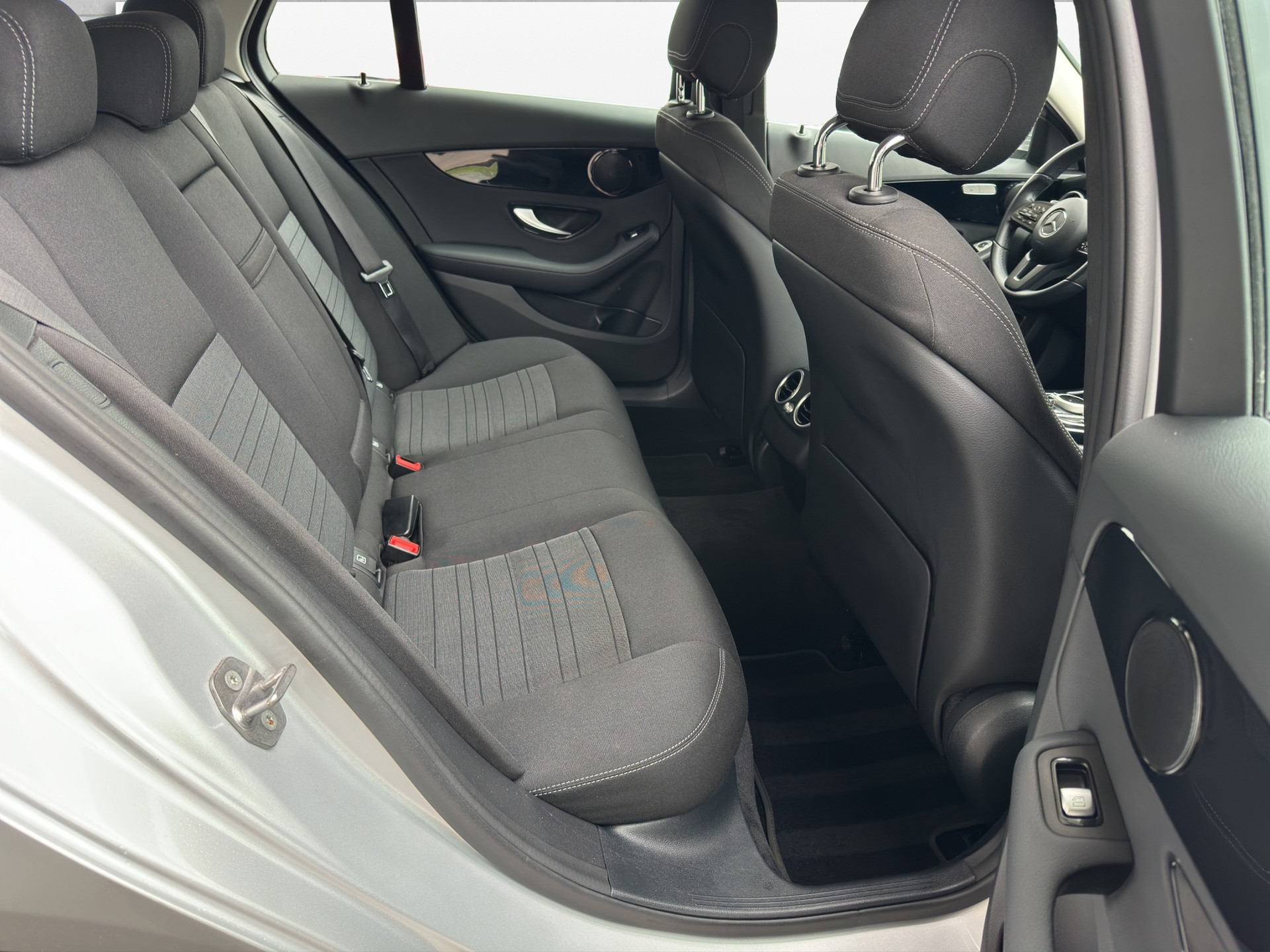MERCEDES-BENZ C 200 Swiss Star 4M 9G-Tronic-image-15