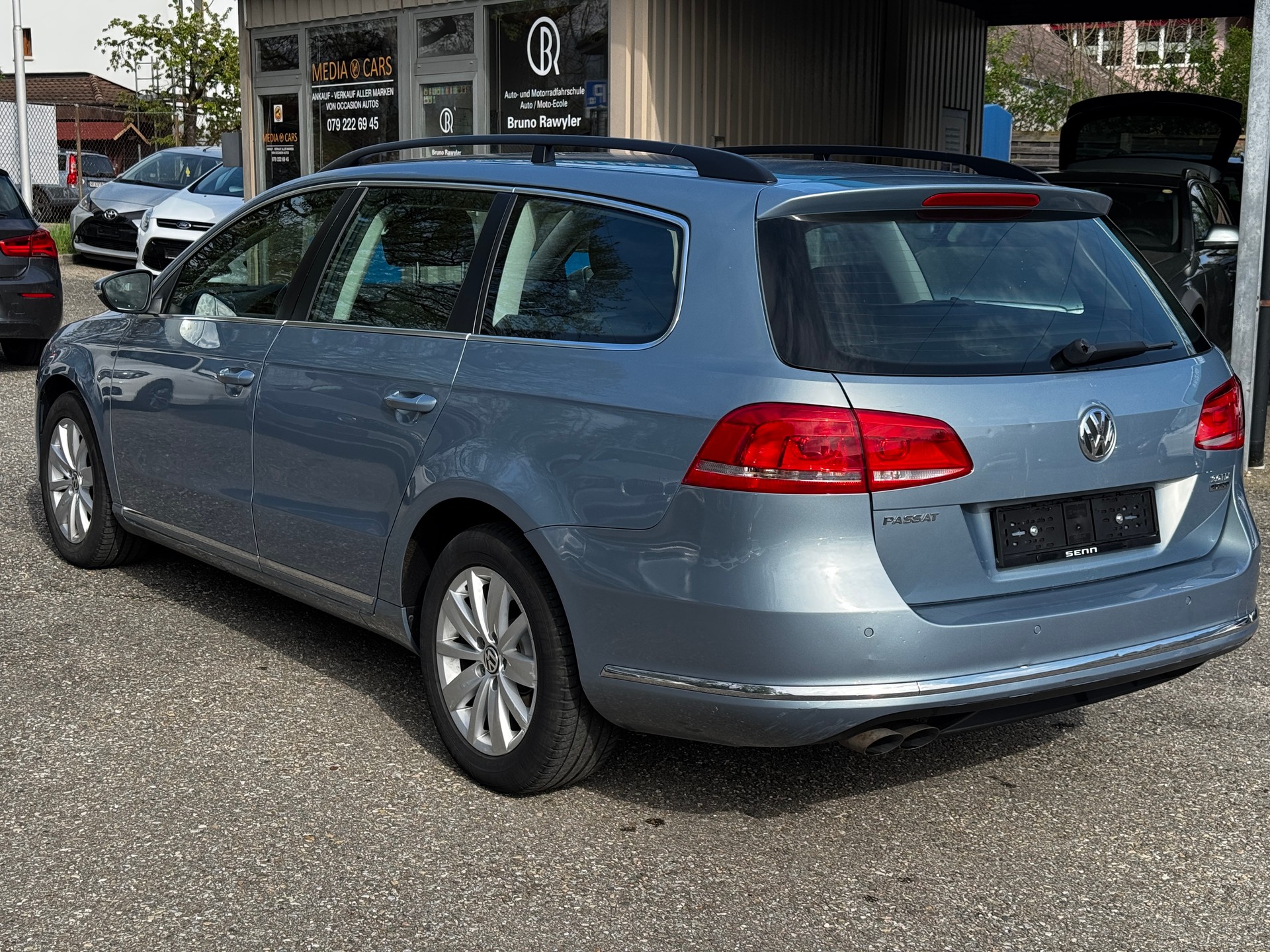 VW Passat Variant 2.0 TDI BMT Highline 4M-image-3