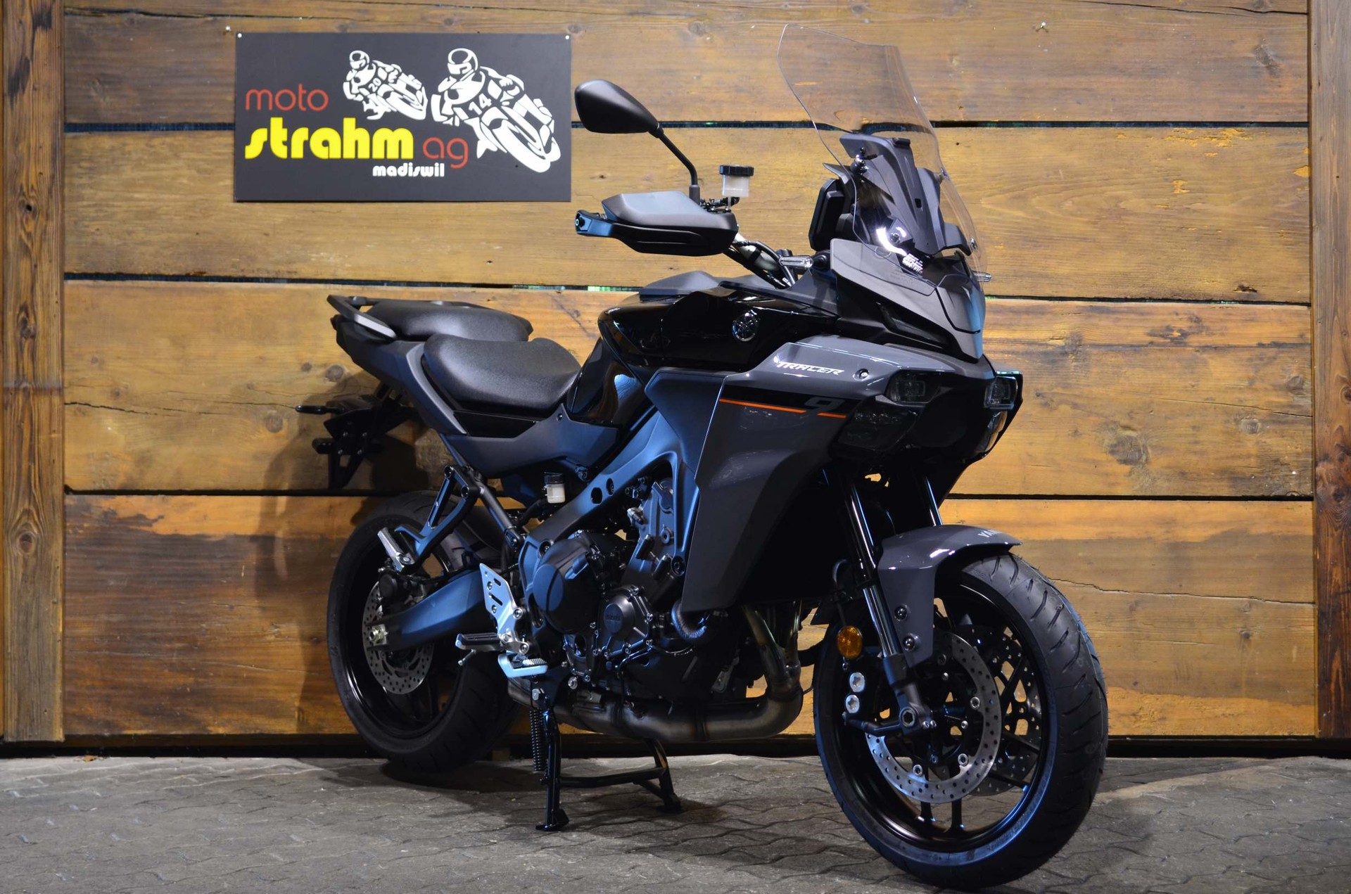 YAMAHA Tracer 9