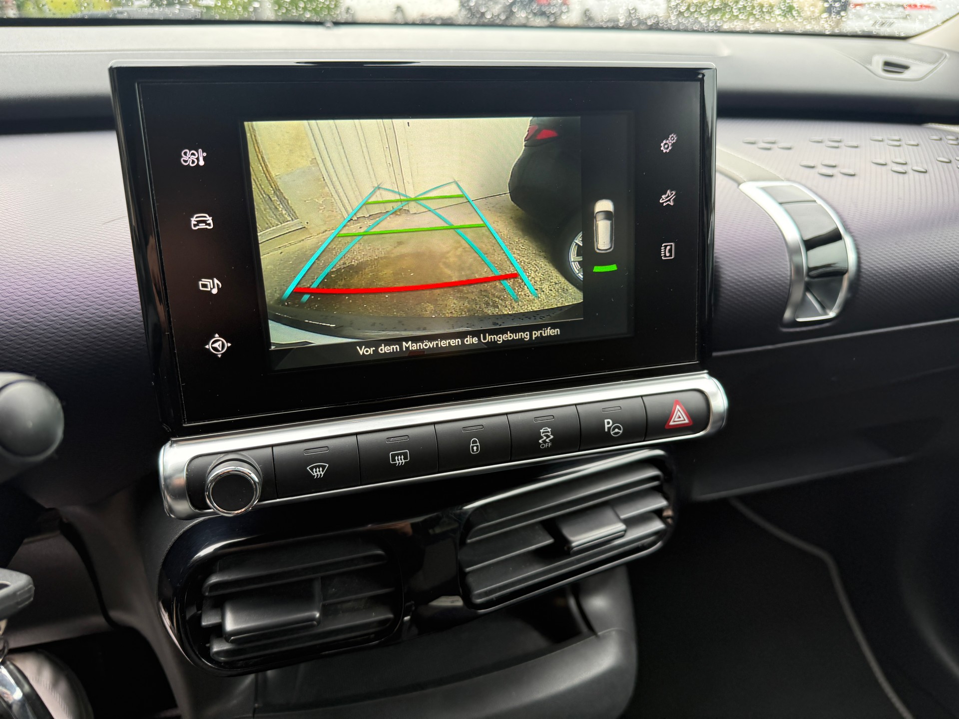 CITROEN C4 1.2 Cactus Pure Tech Live Edition-image-11