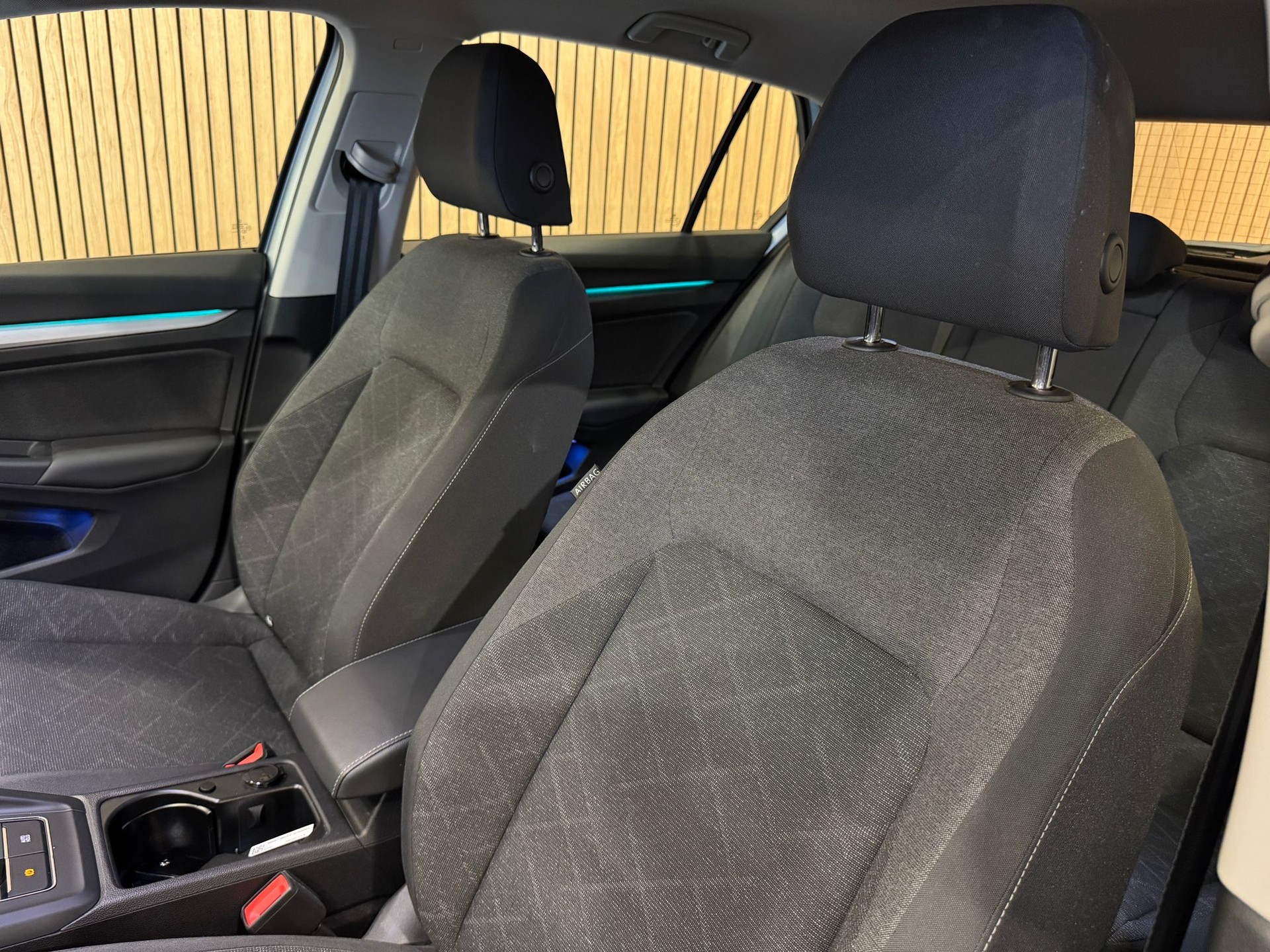 VW Golf 2.0 TDI Life-image-18