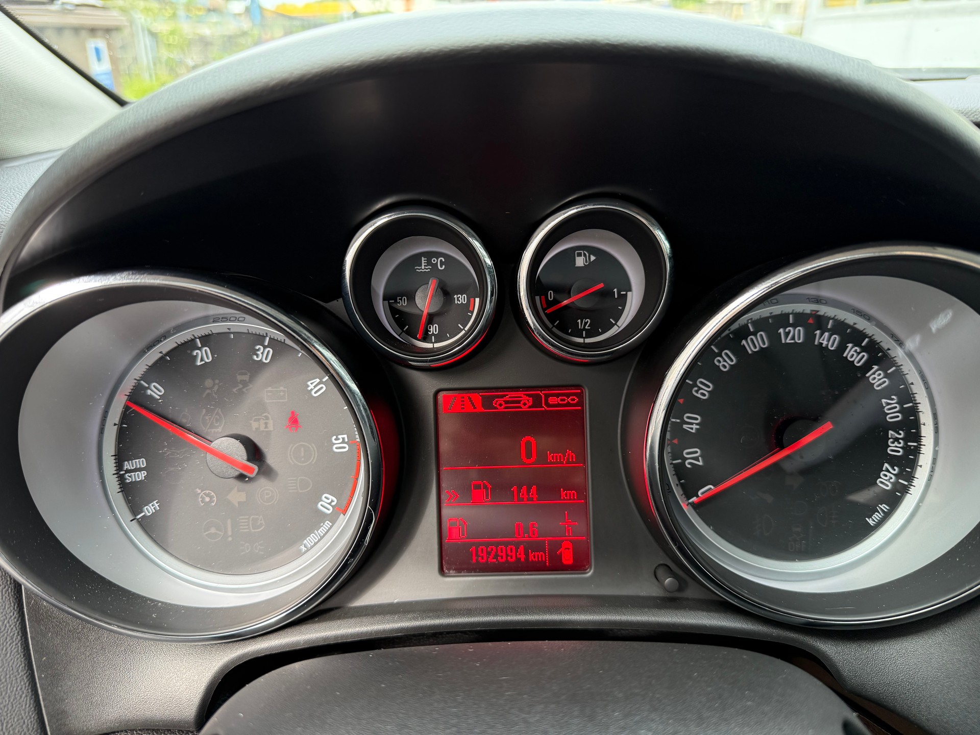OPEL Astra 1.6 CDTi ecoFLEX Drive *Frisch ab MFK *2 Schlüssel *Tempomat *NEUE Sommerreifen *Klimatisierungsautomatik *Teilleder *-image-9