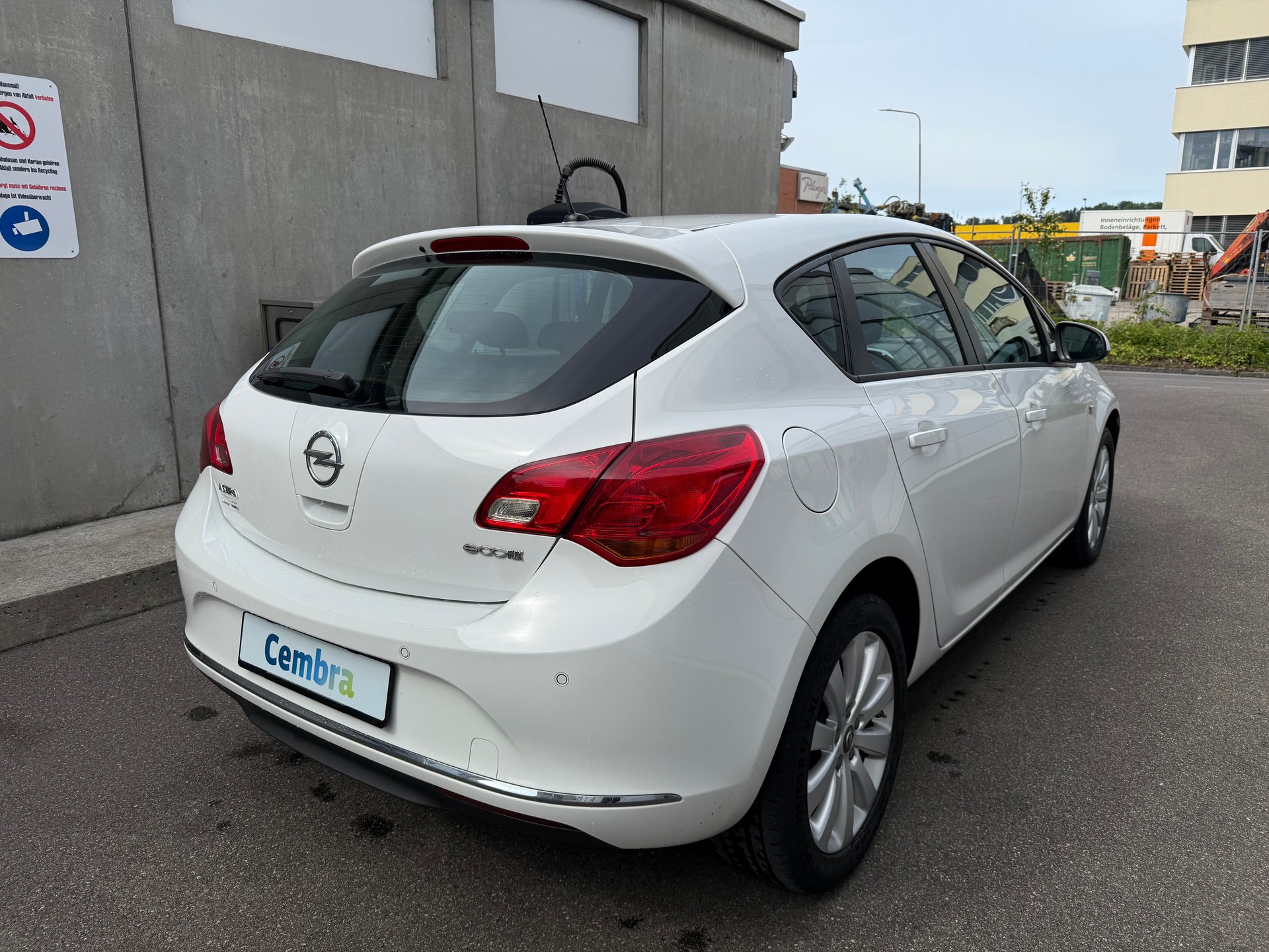 OPEL Astra 1.6 CDTi ecoFLEX Drive *Frisch ab MFK *2 Schlüssel *Tempomat *NEUE Sommerreifen *Klimatisierungsautomatik *Teilleder *-image-3