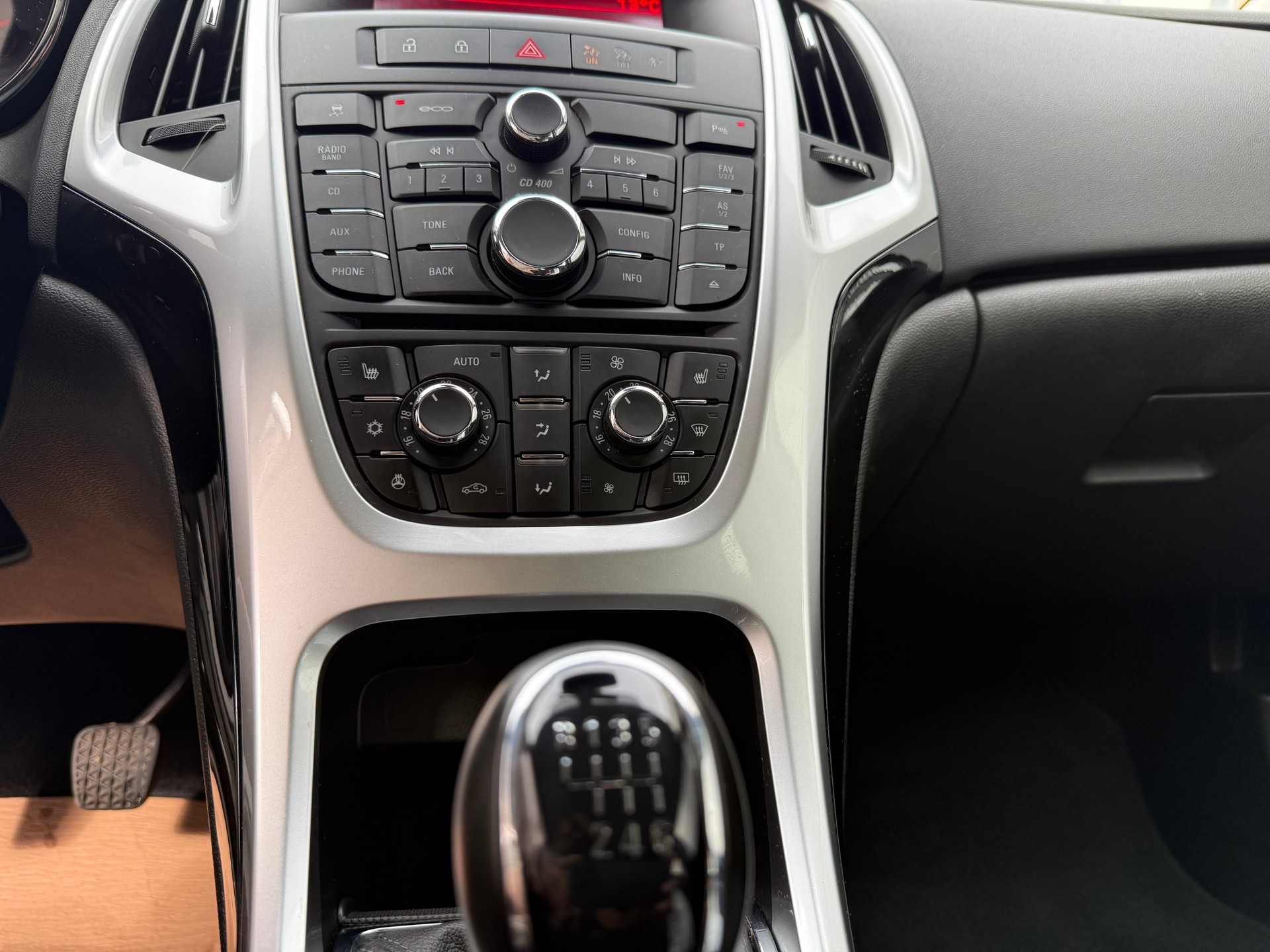 OPEL Astra 1.6 CDTi ecoFLEX Drive *Frisch ab MFK *2 Schlüssel *Tempomat *NEUE Sommerreifen *Klimatisierungsautomatik *Teilleder *-image-10