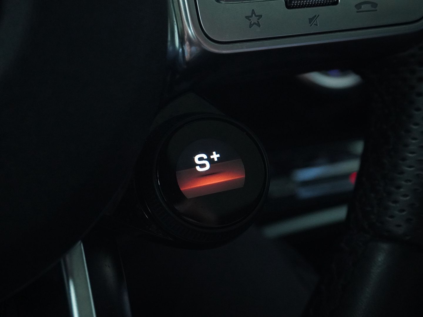 MERCEDES-BENZ CLA 45 S AMG 4Matic+ 8G-DCT-image-12