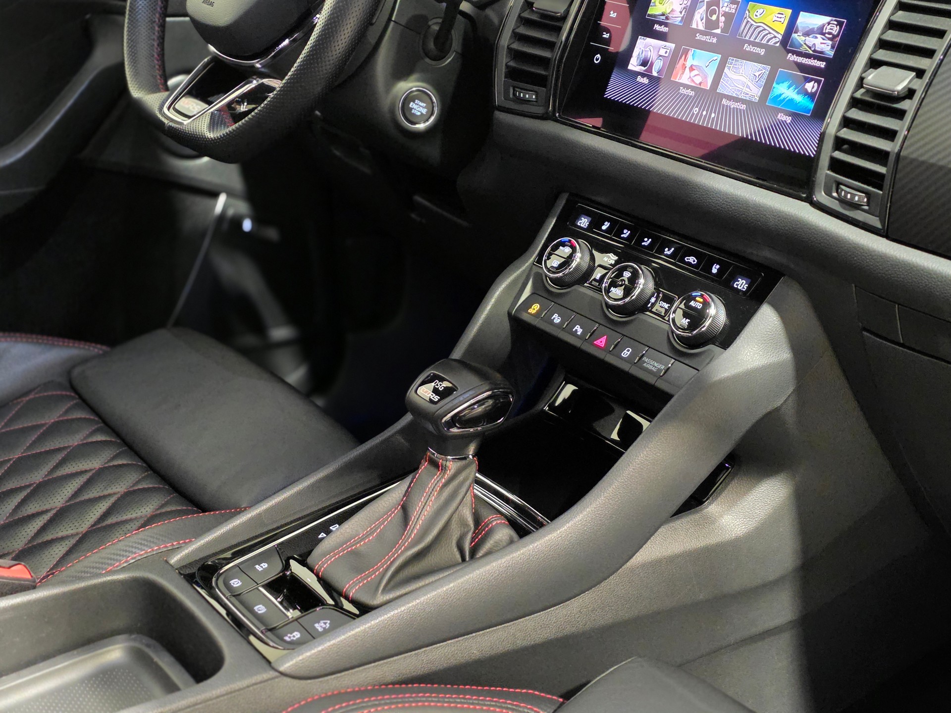 SKODA Kodiaq 2.0 TSI 4x4 RS-image-19