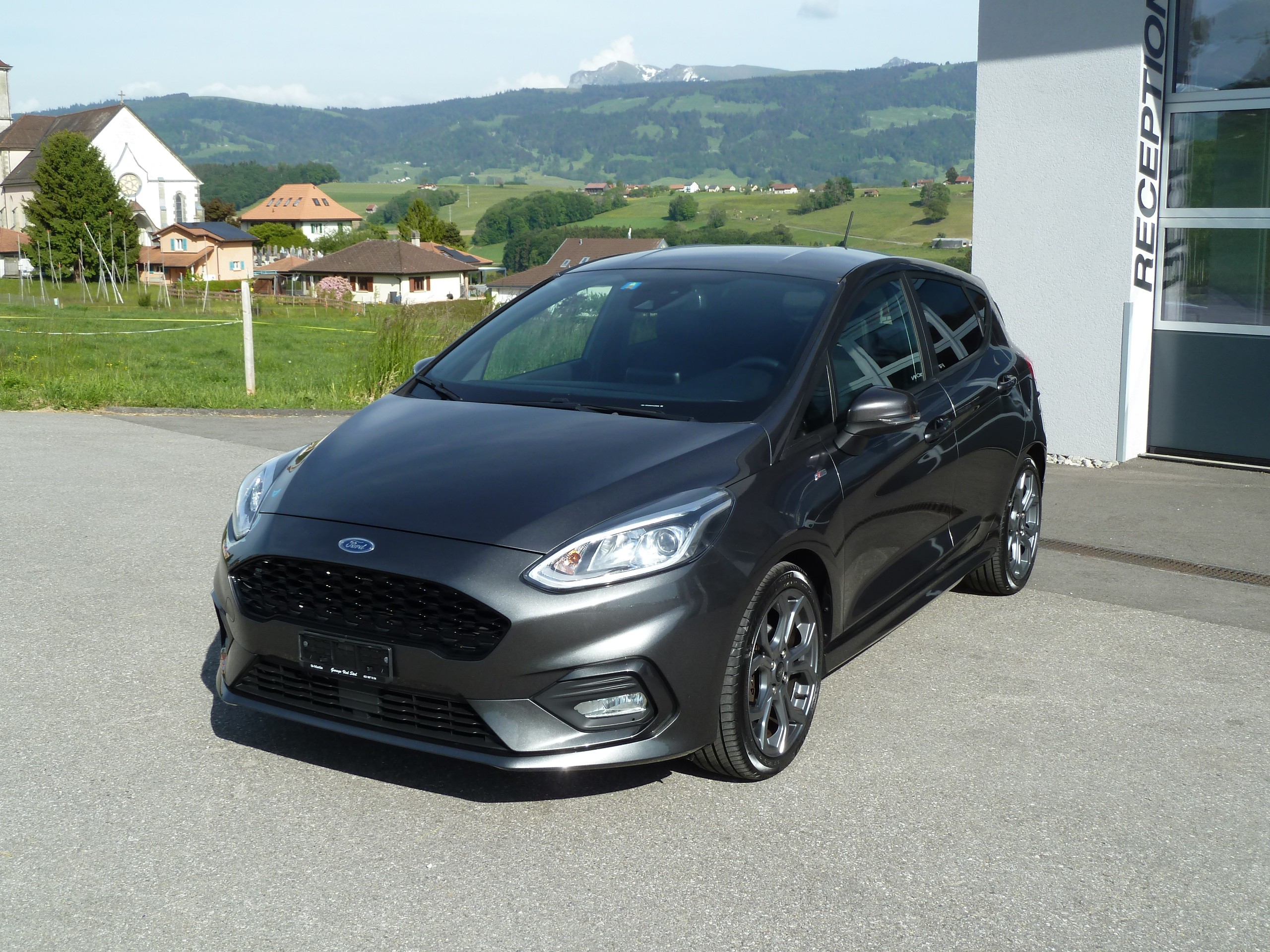 Car photo