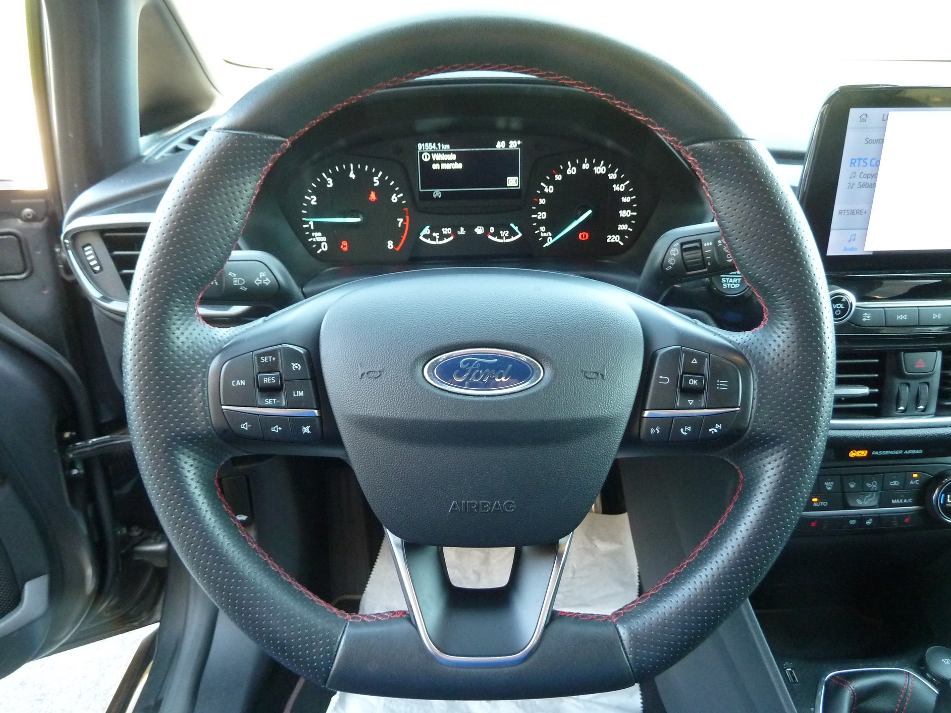 FORD Fiesta 1.0 SCTi ST Line-image-11