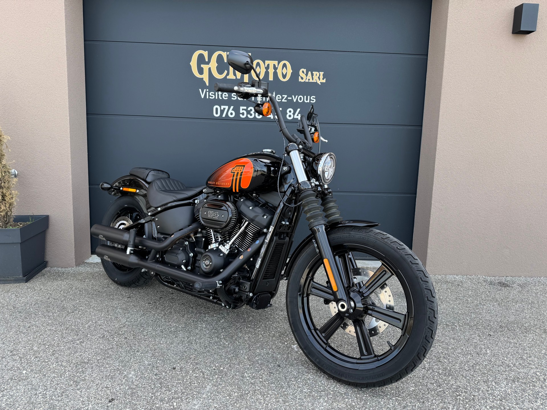 HARLEY-DAVIDSON FXBBS Street Bob 114-showroom-element-2