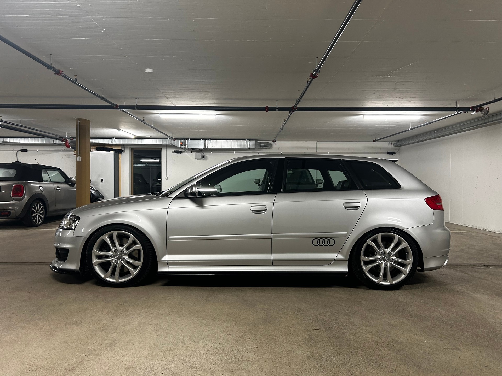 AUDI 2.0 T FSI quattro