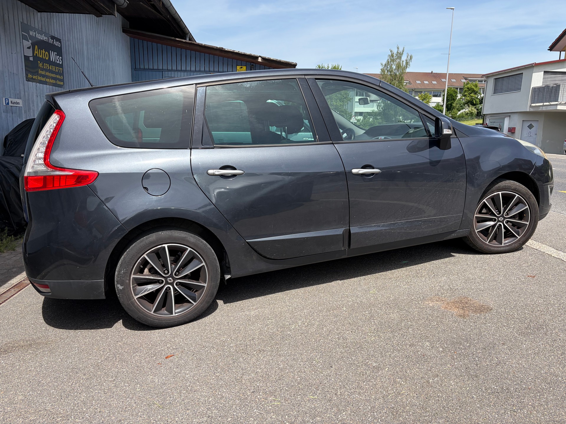 RENAULT Grand Scénic 1.4 16V Turbo Expression-image-7
