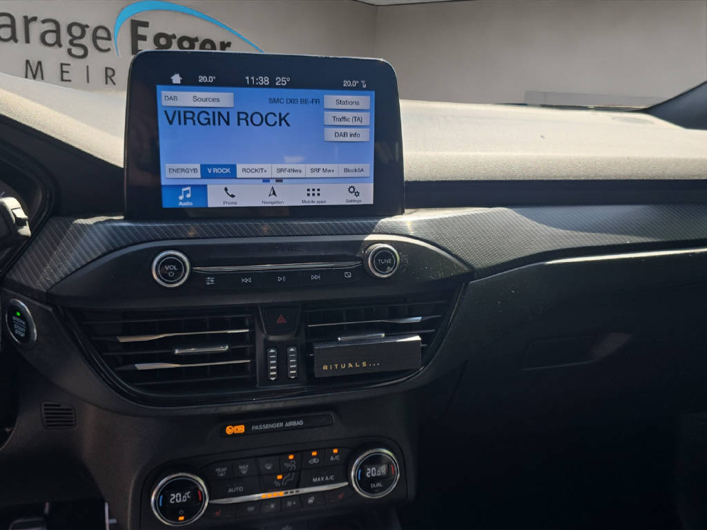 FORD Focus 1.5i EcoB SCTi 182 ST-Line-image-13