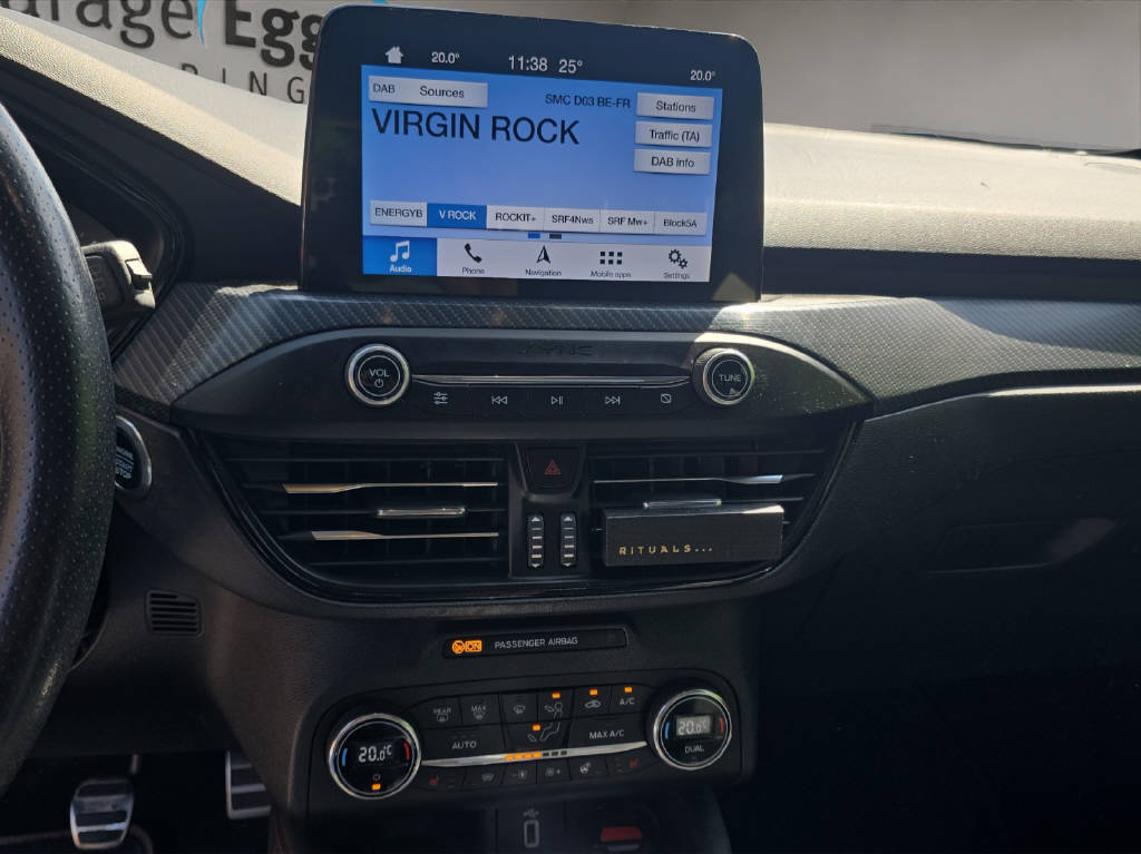 FORD Focus 1.5i EcoB SCTi 182 ST-Line-image-12
