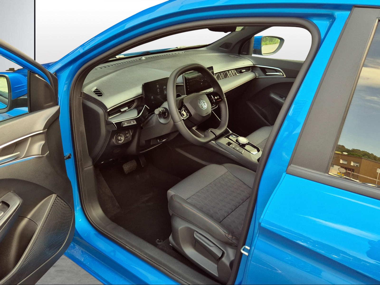 MG 3 1.5 Hybrid Luxury-image-5