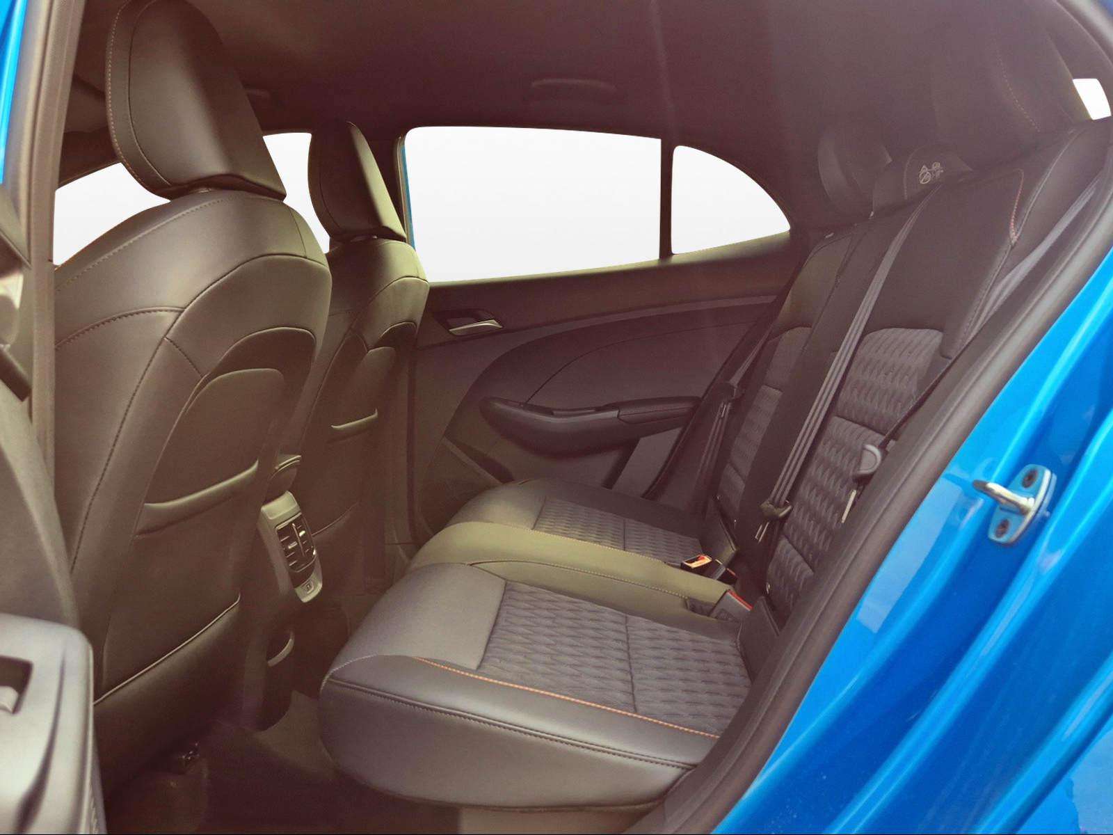 MG 3 1.5 Hybrid Luxury-image-12