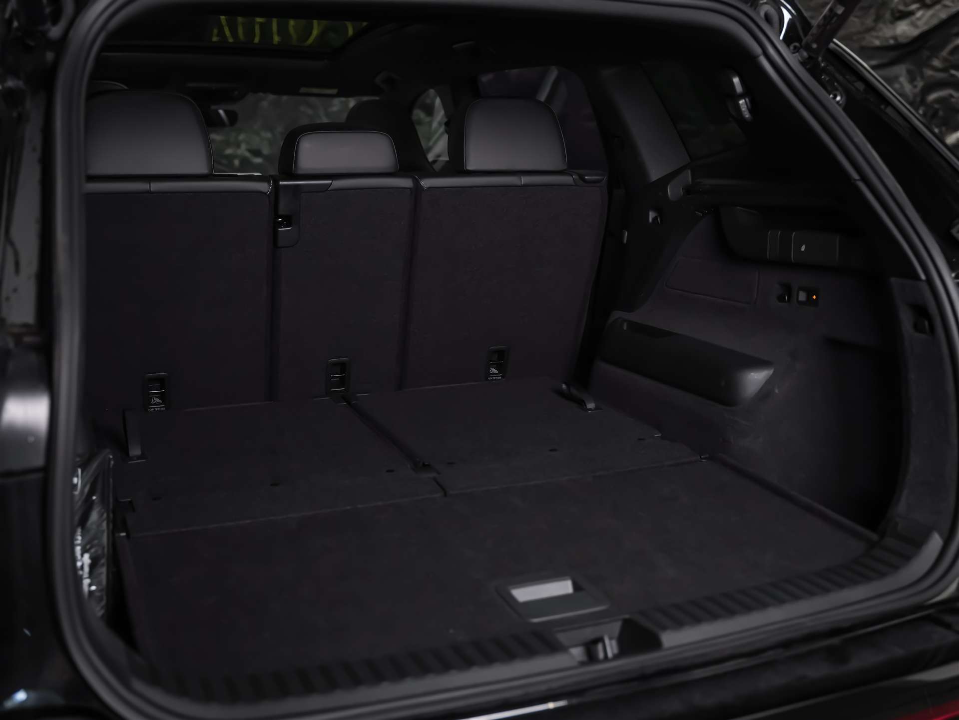 VW Tayron 2.0 TDI SCR R-Line DSG 4motion *7-Sitzer*Panoramadach*Massage*-image-45