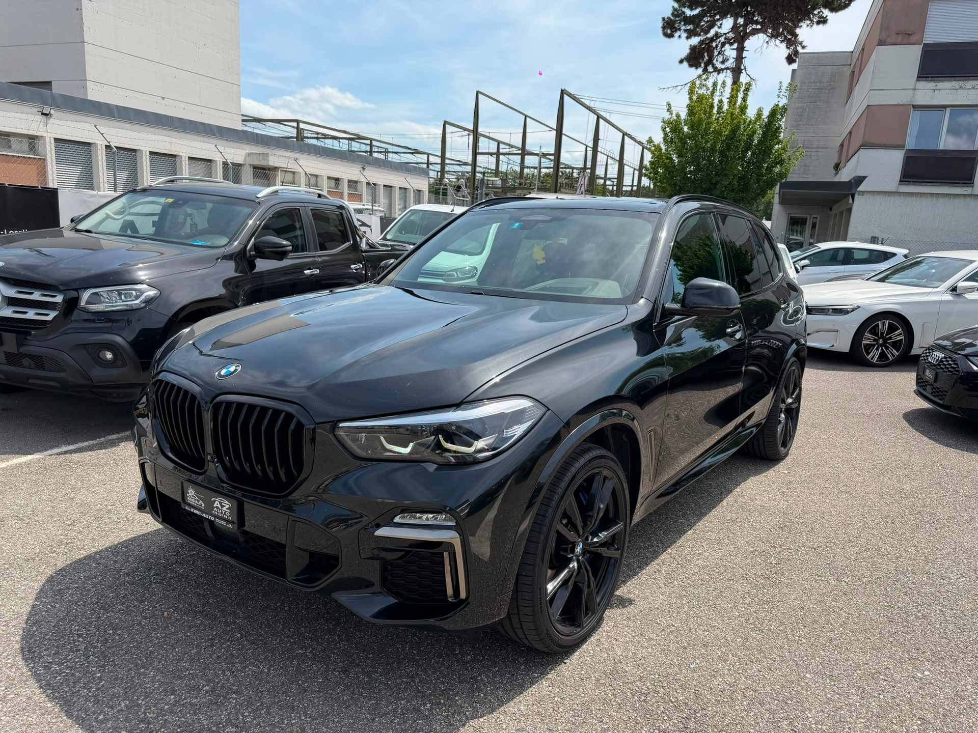 BMW X5 xDrive M50d Steptronic garantie 2 ans edition FULL BLACK panorama 🇨🇭-image-2