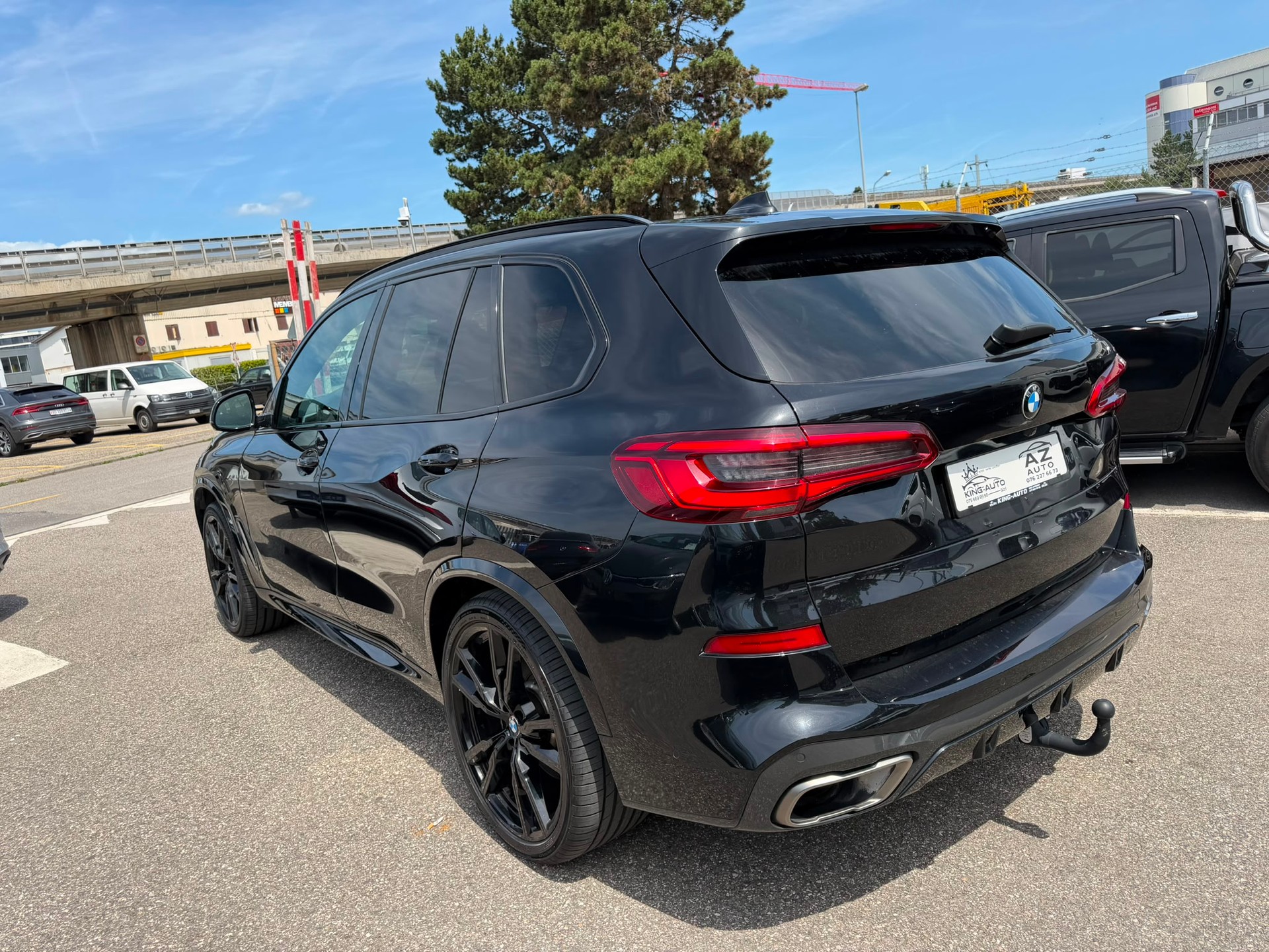 BMW X5 xDrive M50d Steptronic garantie 2 ans edition FULL BLACK panorama 🇨🇭-image-4