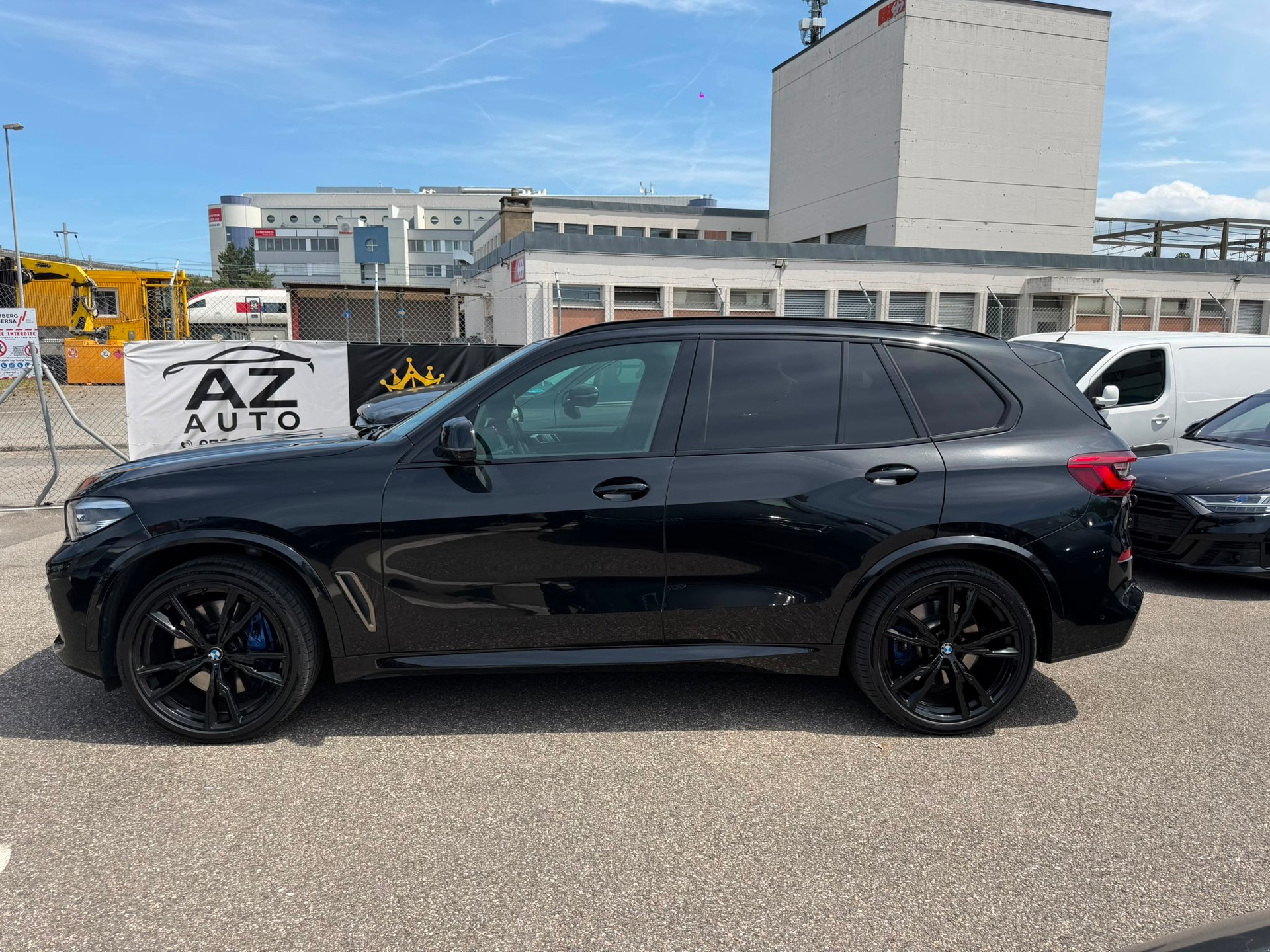 BMW X5 xDrive M50d Steptronic garantie 2 ans edition FULL BLACK panorama 🇨🇭-image-3