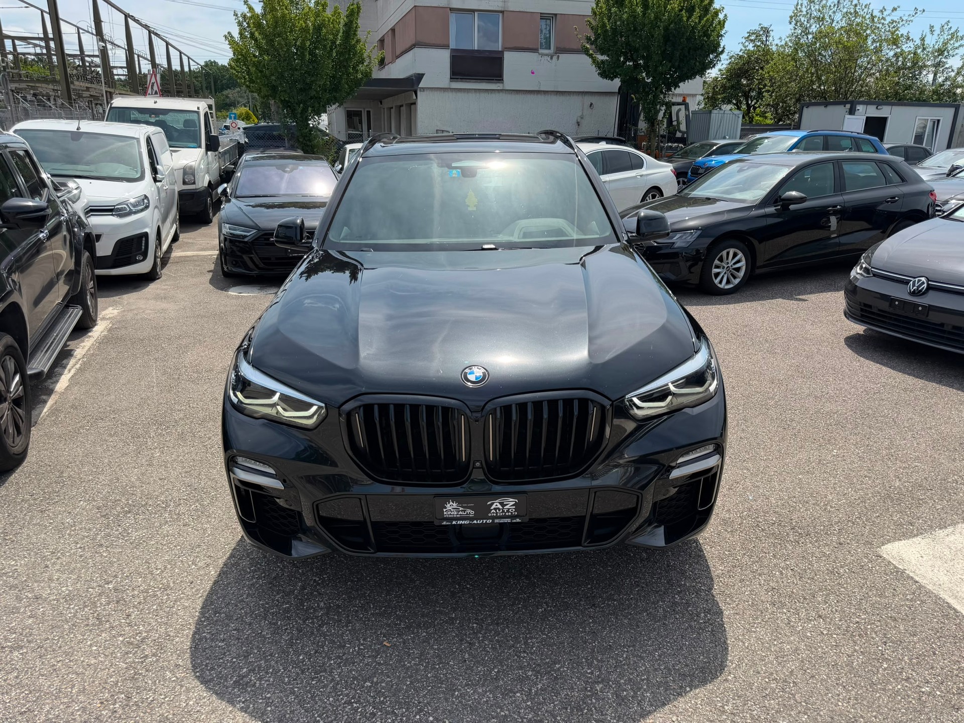 BMW X5 xDrive M50d Steptronic garantie 2 ans edition FULL BLACK panorama 🇨🇭-image-1