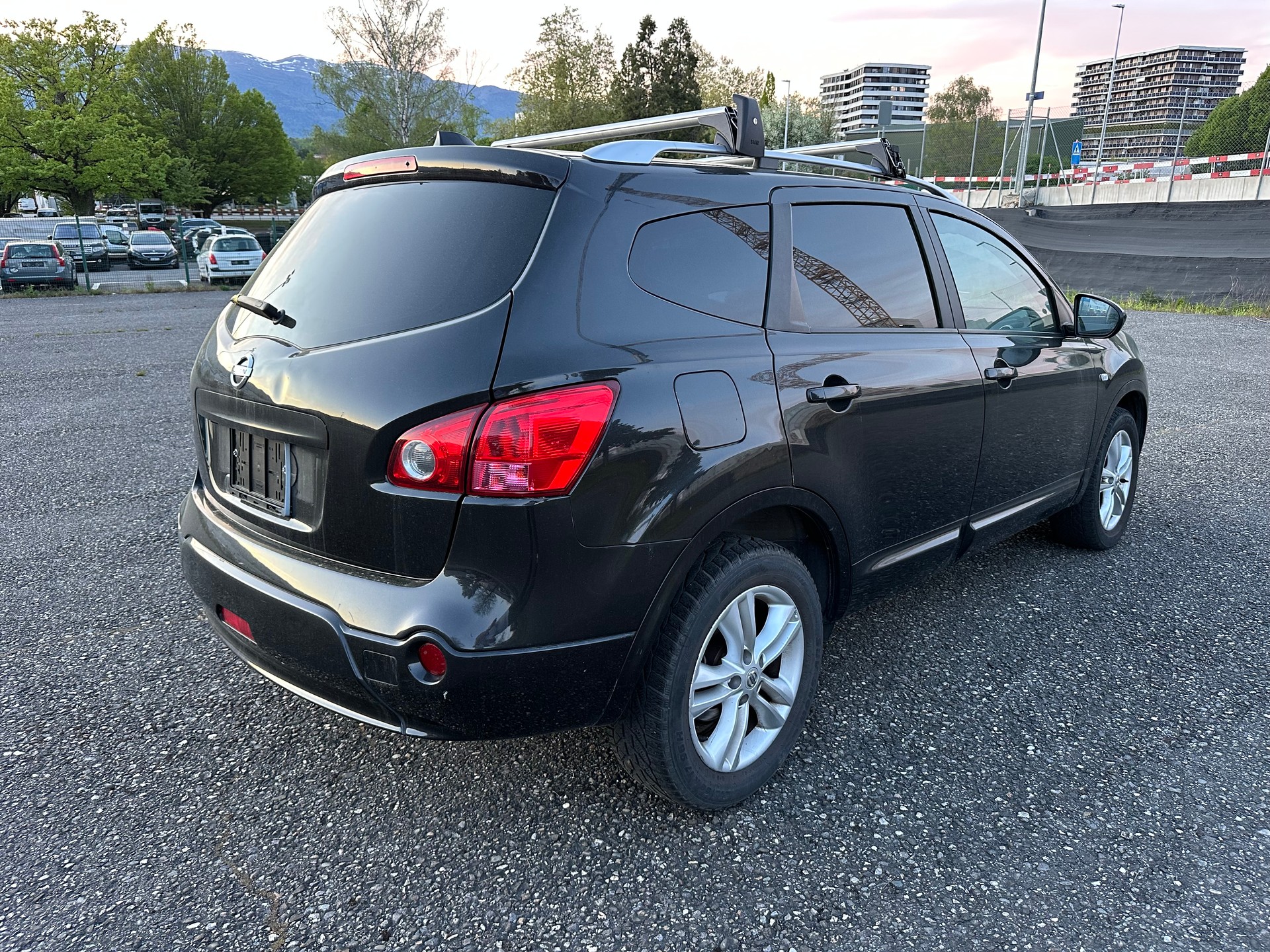 NISSAN Qashqai +2 2.0 4WD visia-image-2