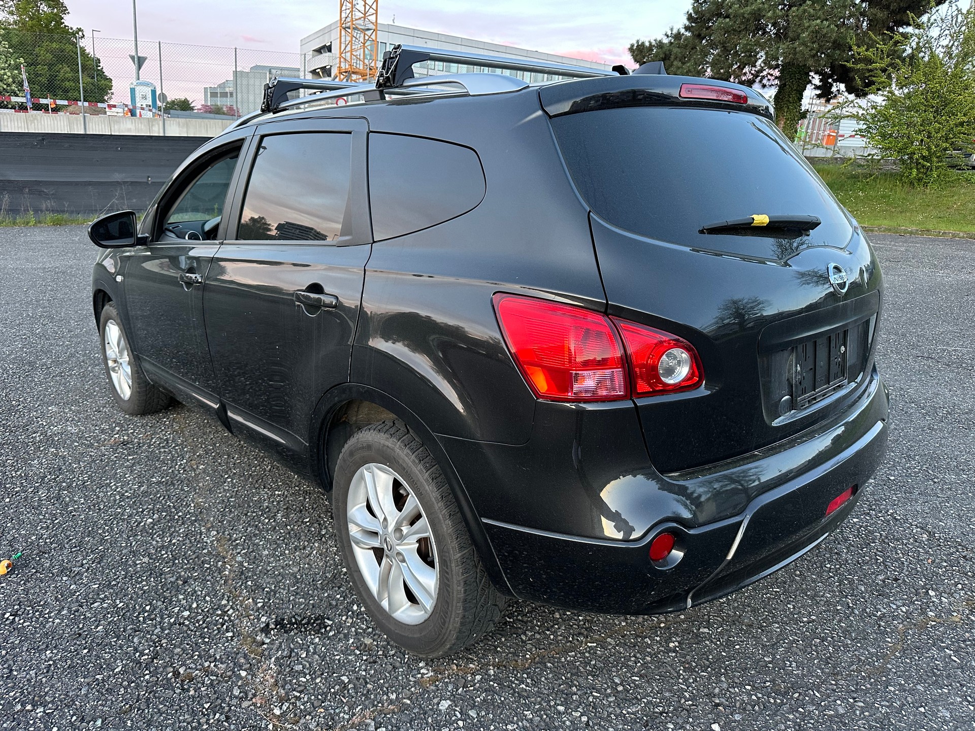 NISSAN Qashqai +2 2.0 4WD visia-image-3