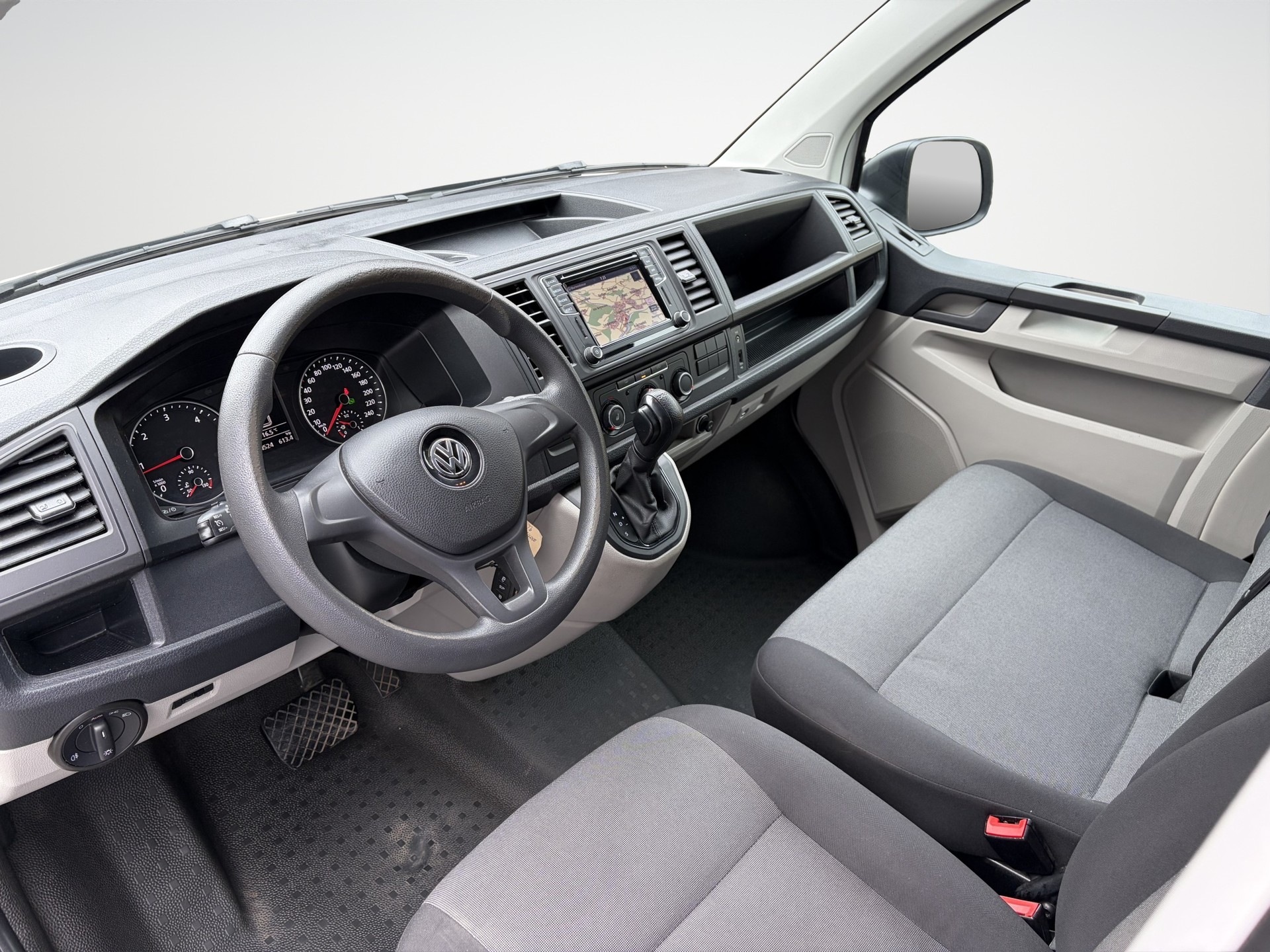 VW T6 2.0 TDI DSG-image-8