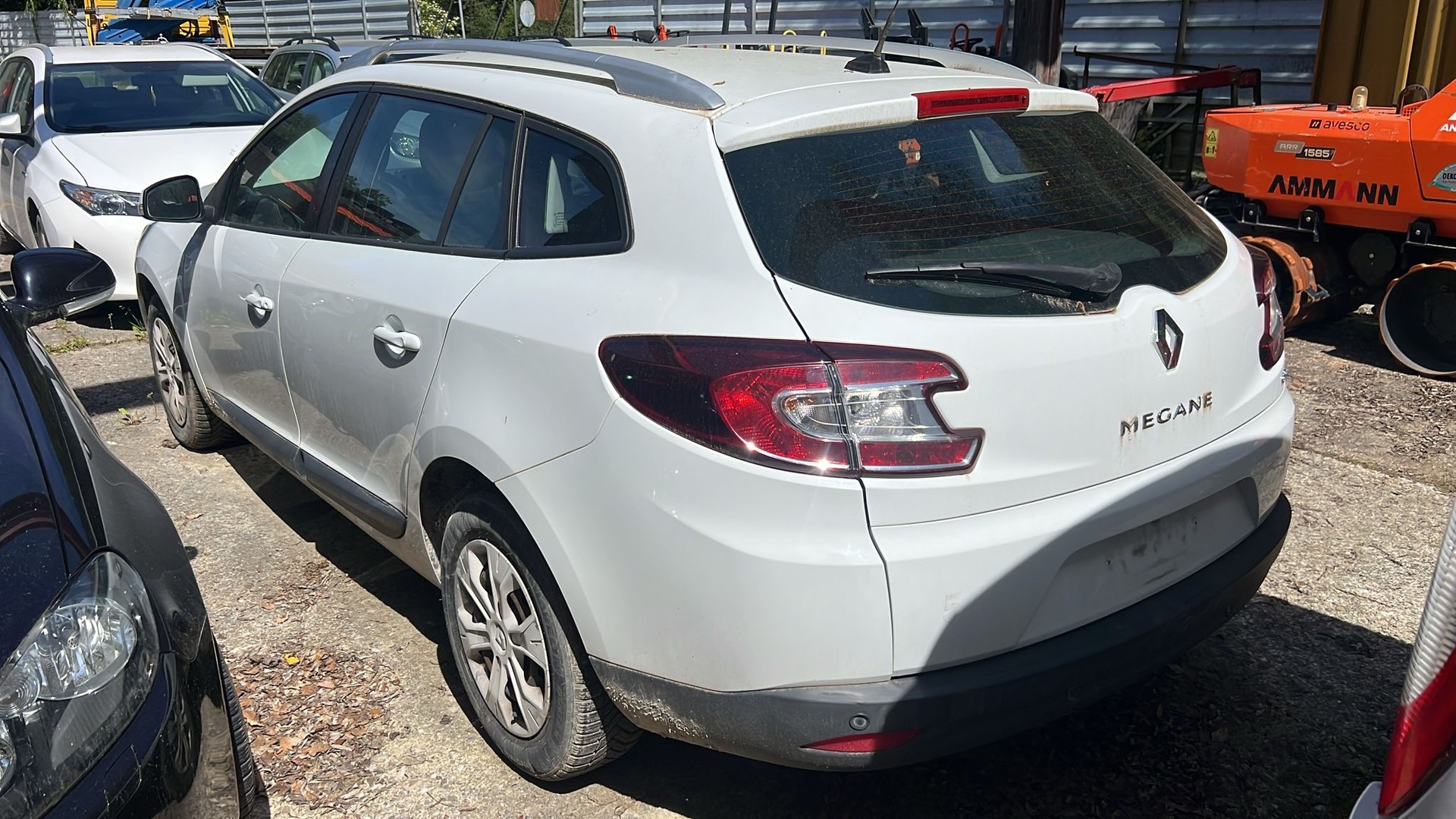RENAULT Mégane Grandtour 1.5 dCi Dynamique EDC-image-3