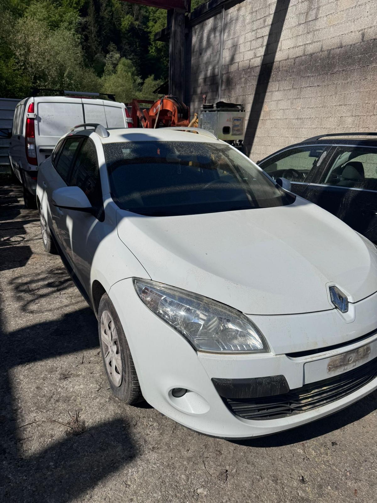 RENAULT Mégane Grandtour 1.5 dCi Dynamique EDC-image-0