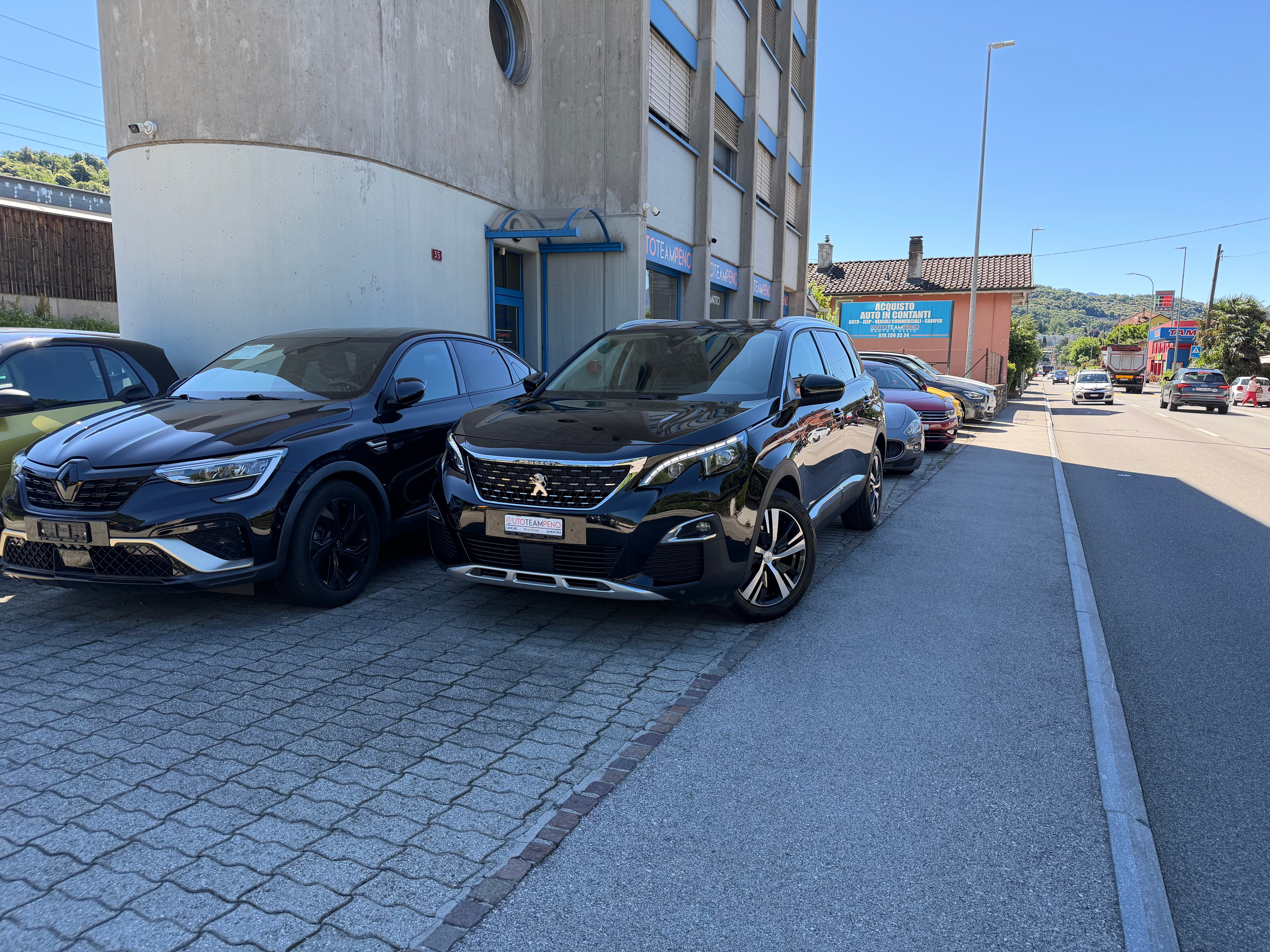 Car photo